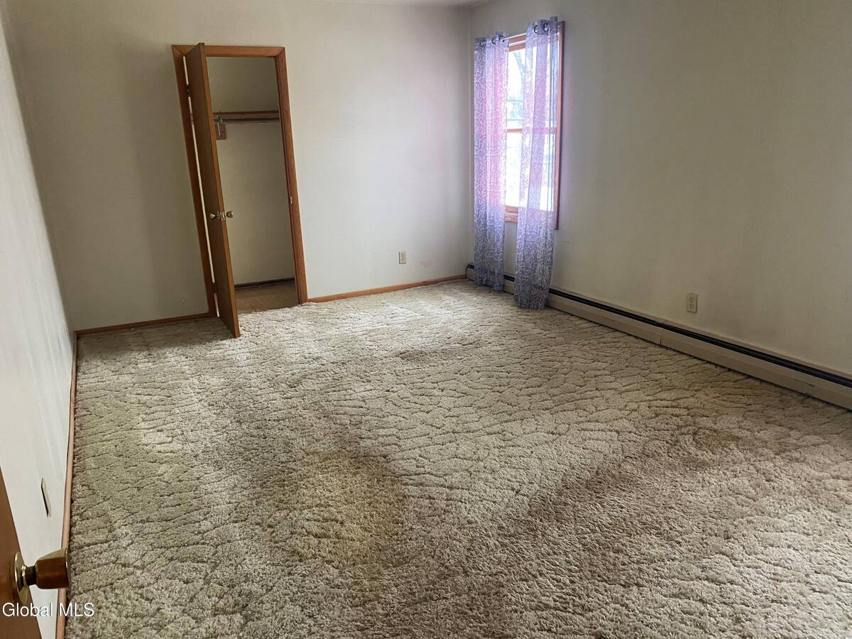 #10 photo, 1126 Vinewood Avenue, Rotterdam , NY 12306