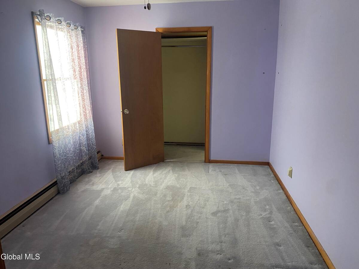 #14 photo, 1126 Vinewood Avenue, Rotterdam , NY 12306