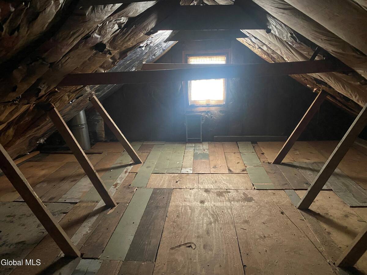 #17 photo, 1126 Vinewood Avenue, Rotterdam , NY 12306