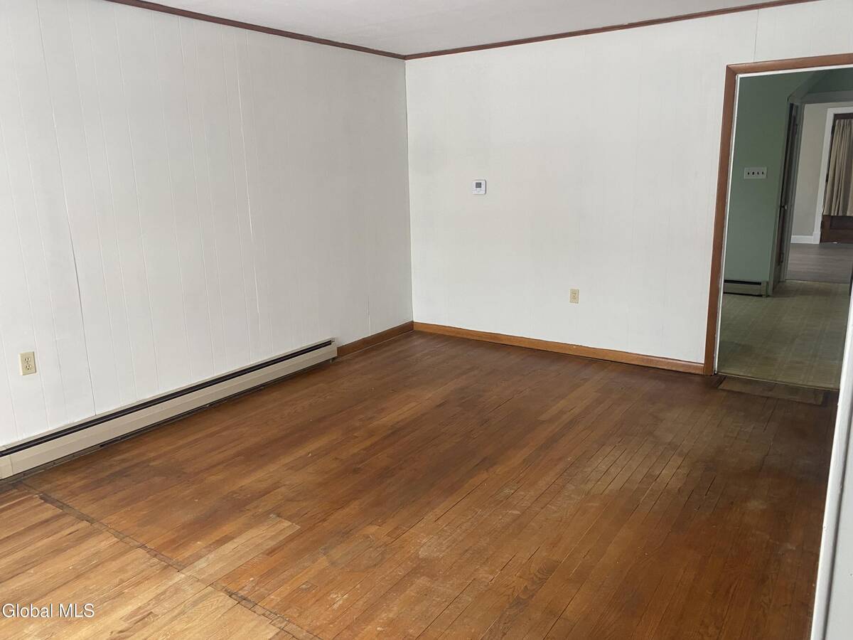 #7 photo, 1126 Vinewood Avenue, Rotterdam , NY 12306