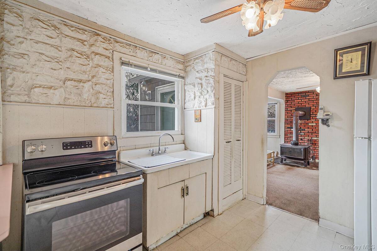 #11 photo, 15 Beatrice Drive, Саффолк ‖ Shirley , NY 11967