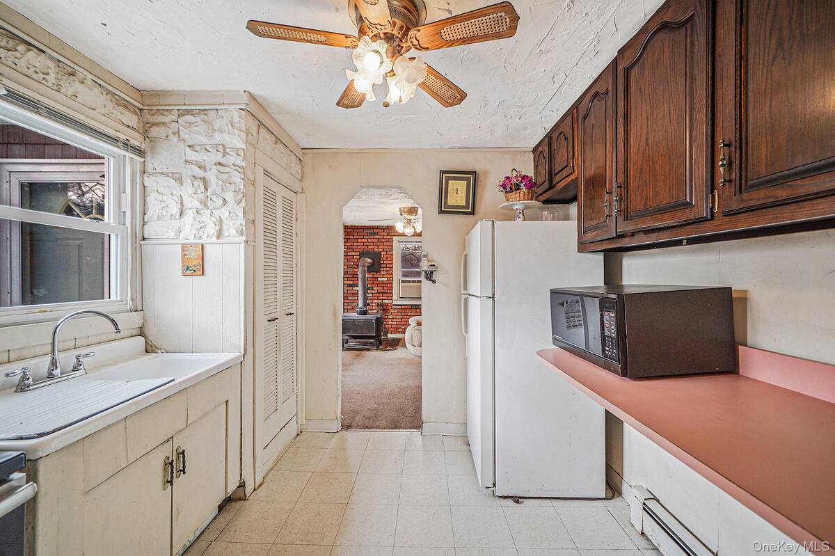 #12 photo, 15 Beatrice Drive, Саффолк ‖ Shirley , NY 11967