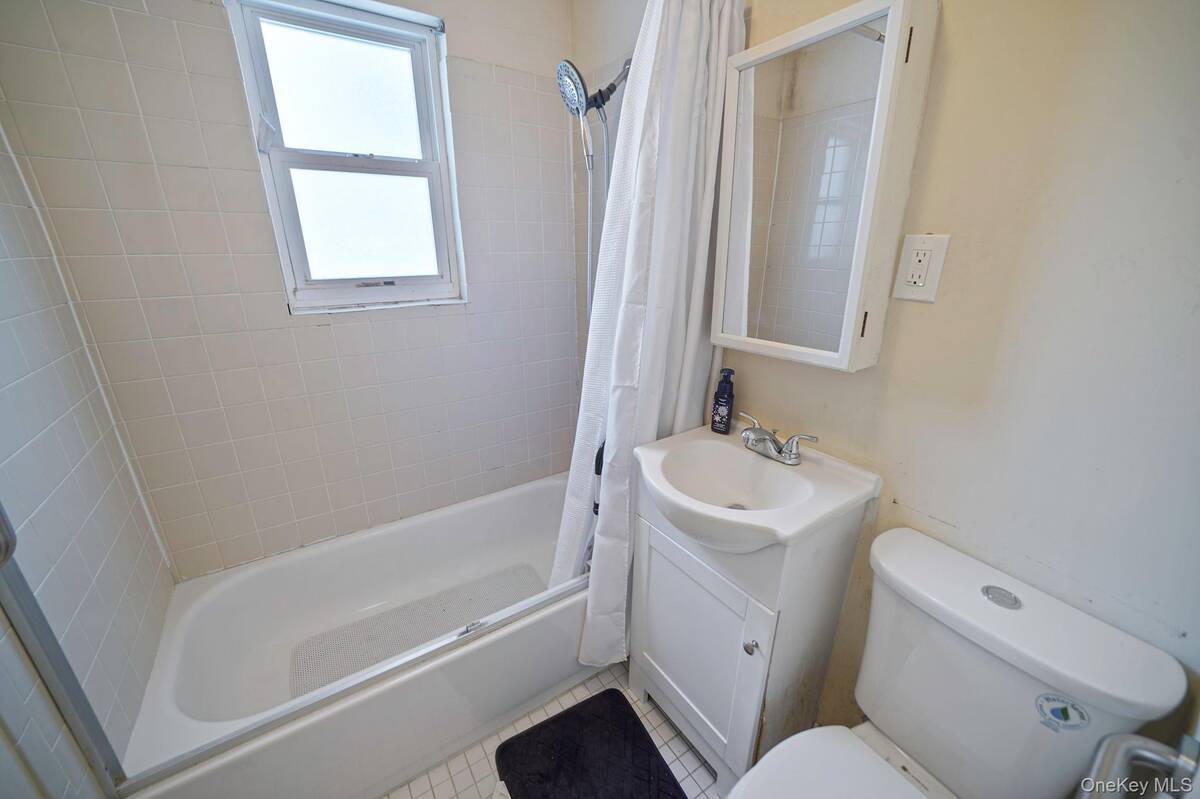 #15 photo, 15 Beatrice Drive, Саффолк ‖ Shirley , NY 11967