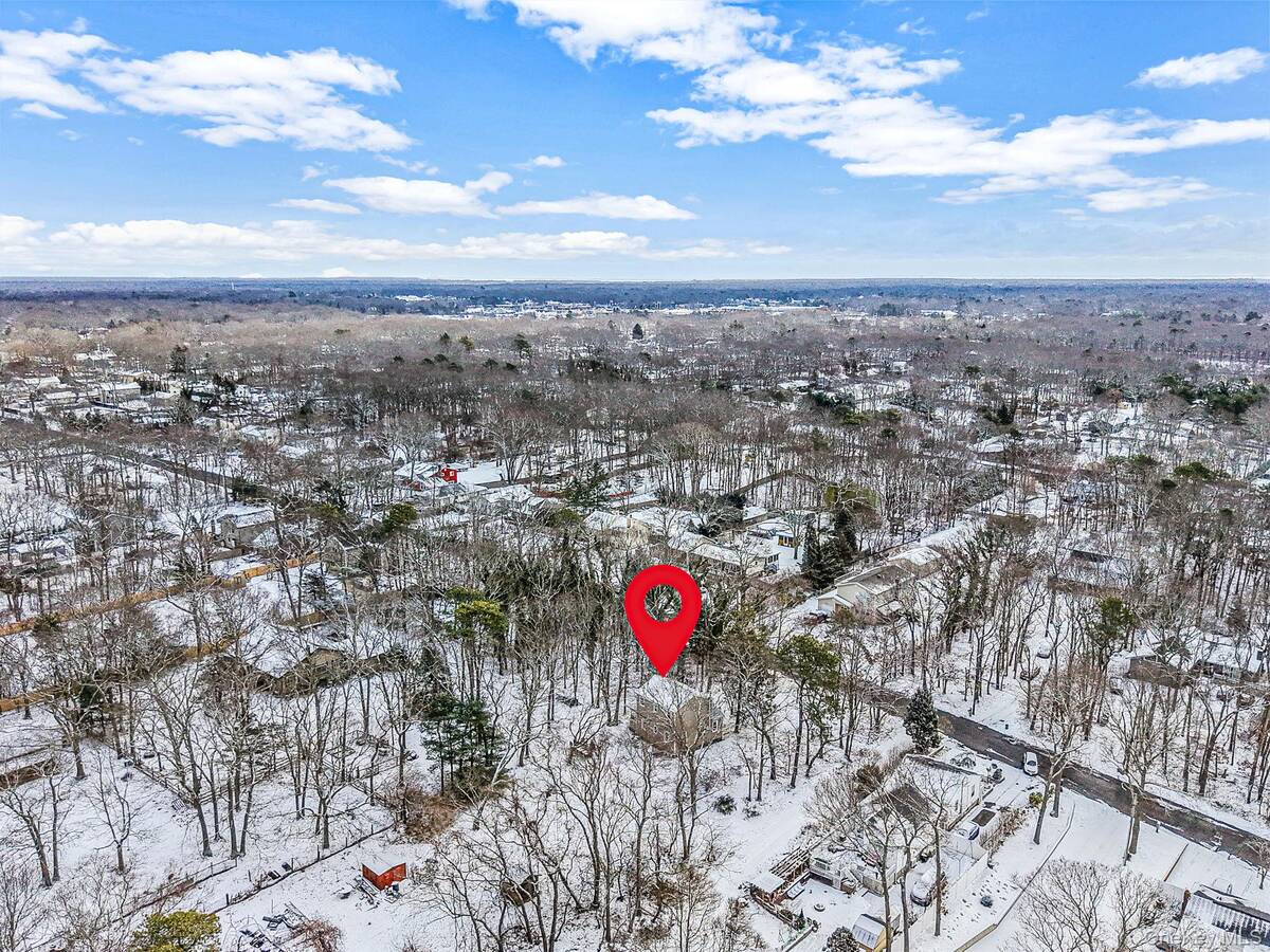 #23 photo, 15 Beatrice Drive, Саффолк ‖ Shirley , NY 11967