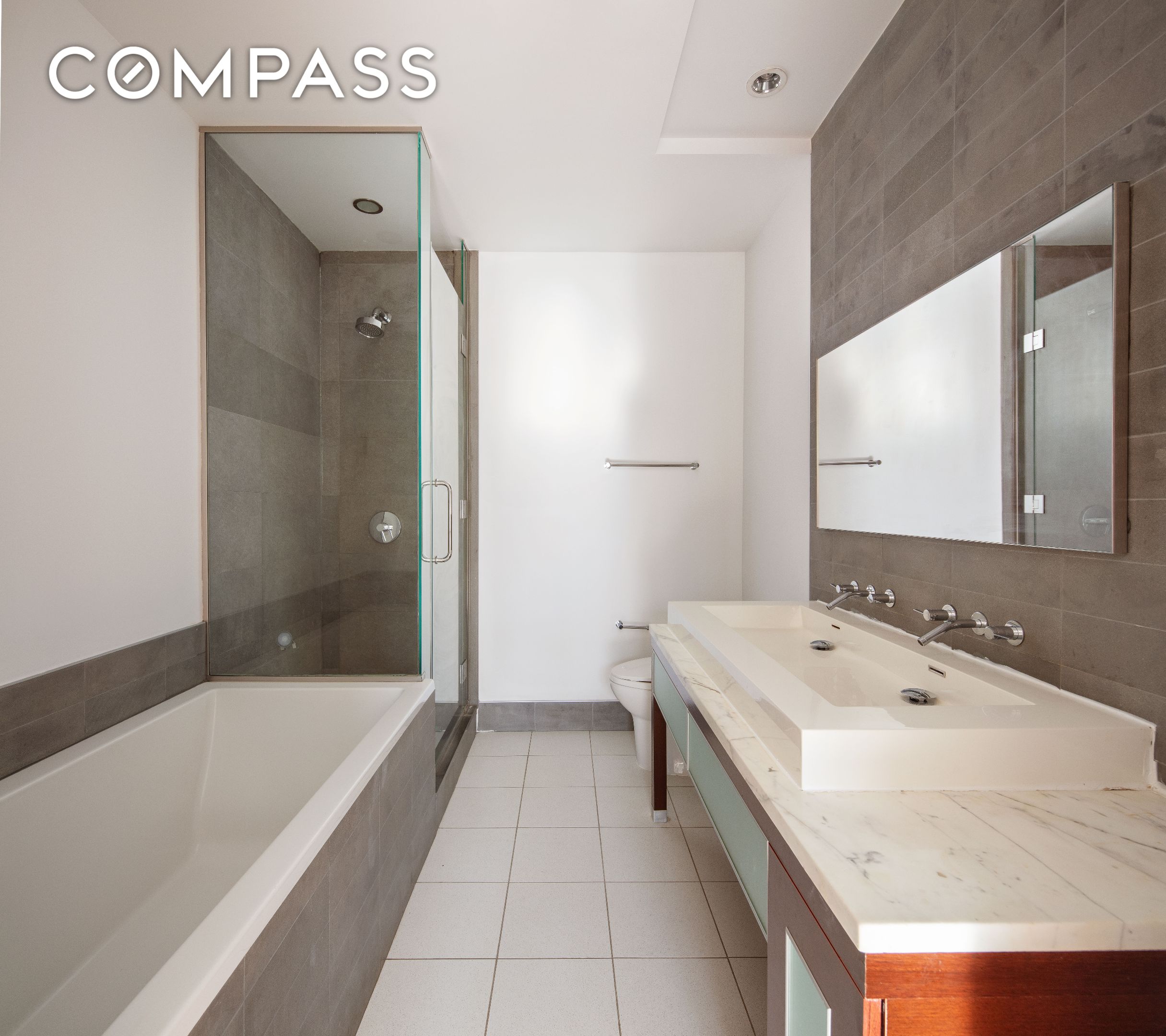 #8 photo, 30 Bayard Street, Williamsburg , NY 11211