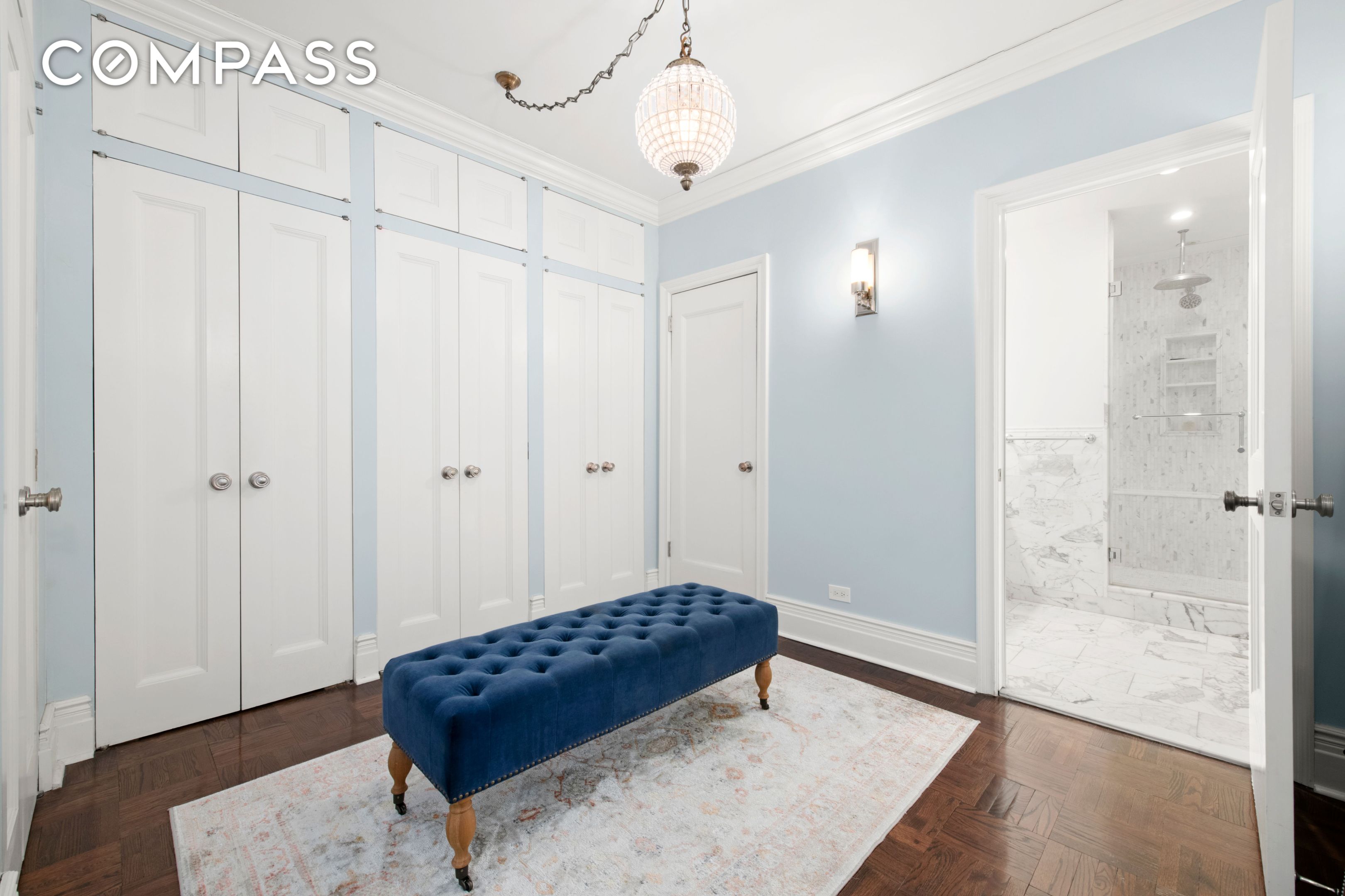 #9 photo, 201 E 21st Street, מנהטן Gramercy Park , NY 10010