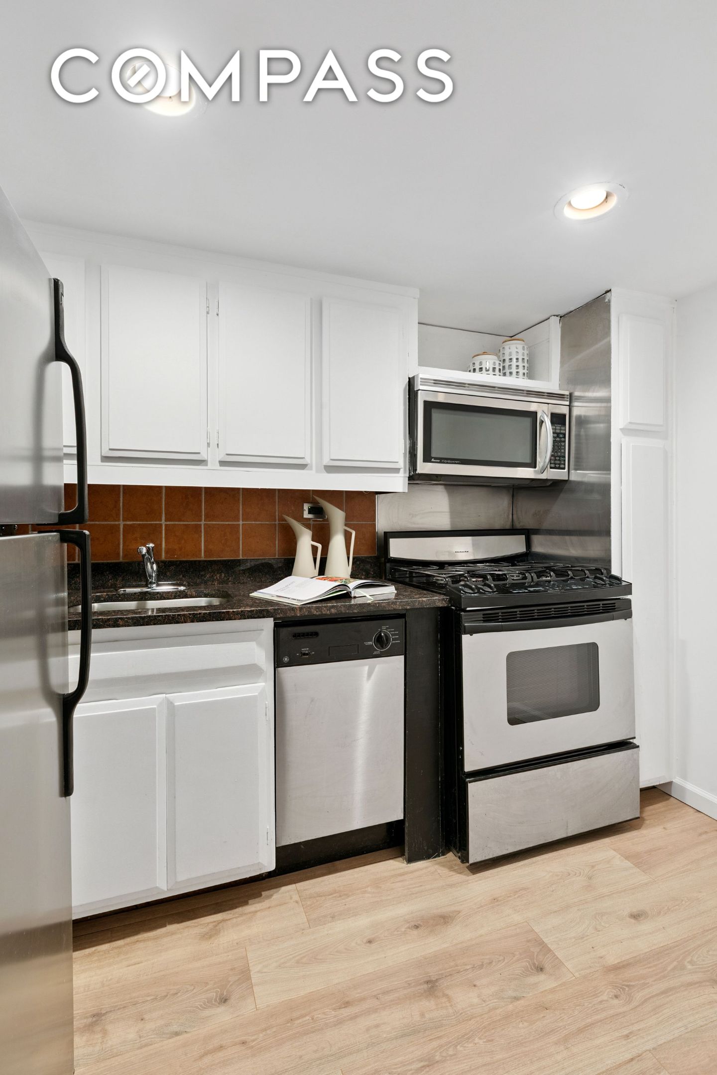#11 photo, 1160 3rd Avenue, Lenox Hill , NY 10065
