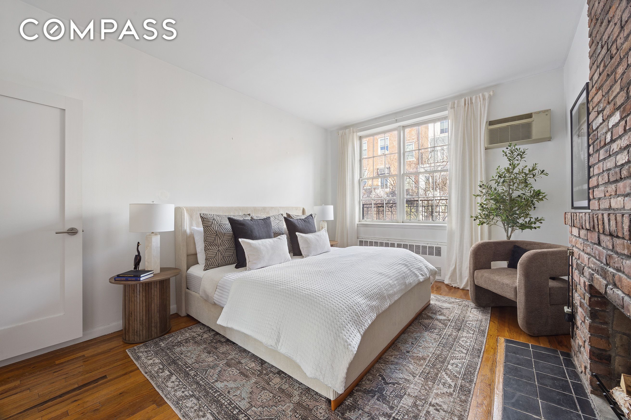 #8 photo, 135 Amity Street, Cobble Hill , NY 11201