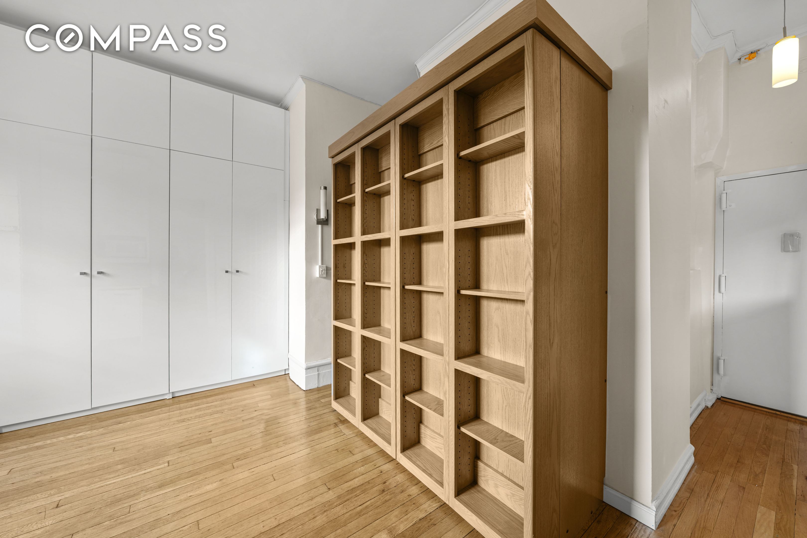 #5 photo, 140 W 69th Street, Upper West Side , NY 10023