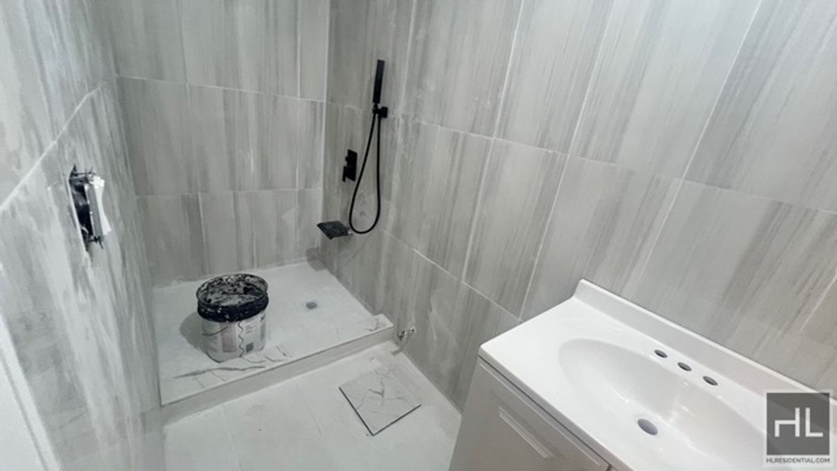 #9 photo, 949 E 55th Street, Flatlands , NY 11234