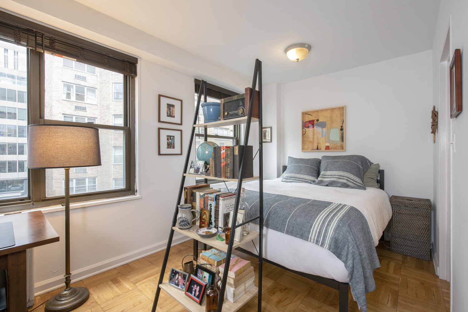 #7 photo, 35 E 38TH Street, Murray Hill , NY 10016