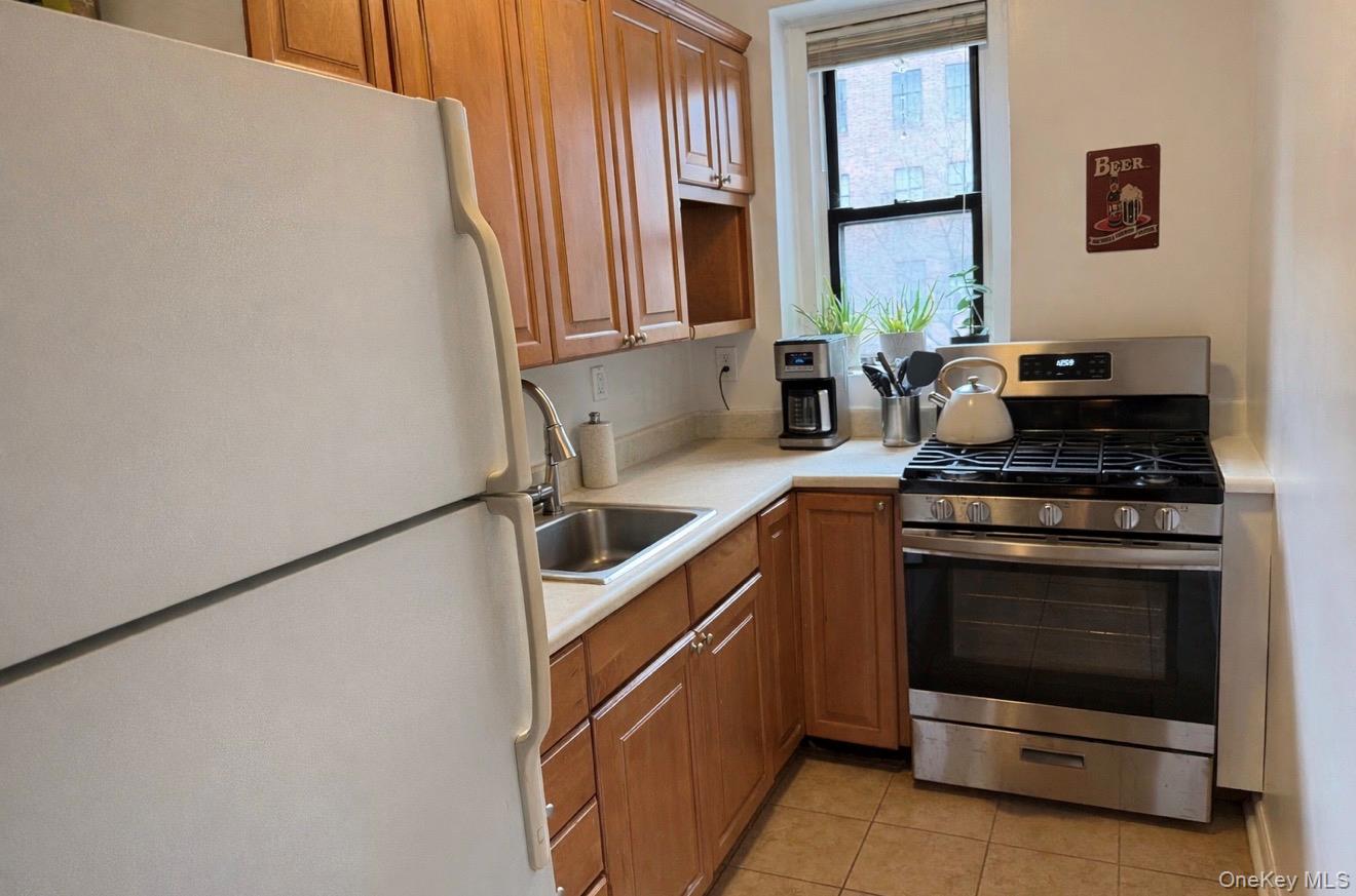 #4 photo, 300 Main Street, White Plains , NY 10601