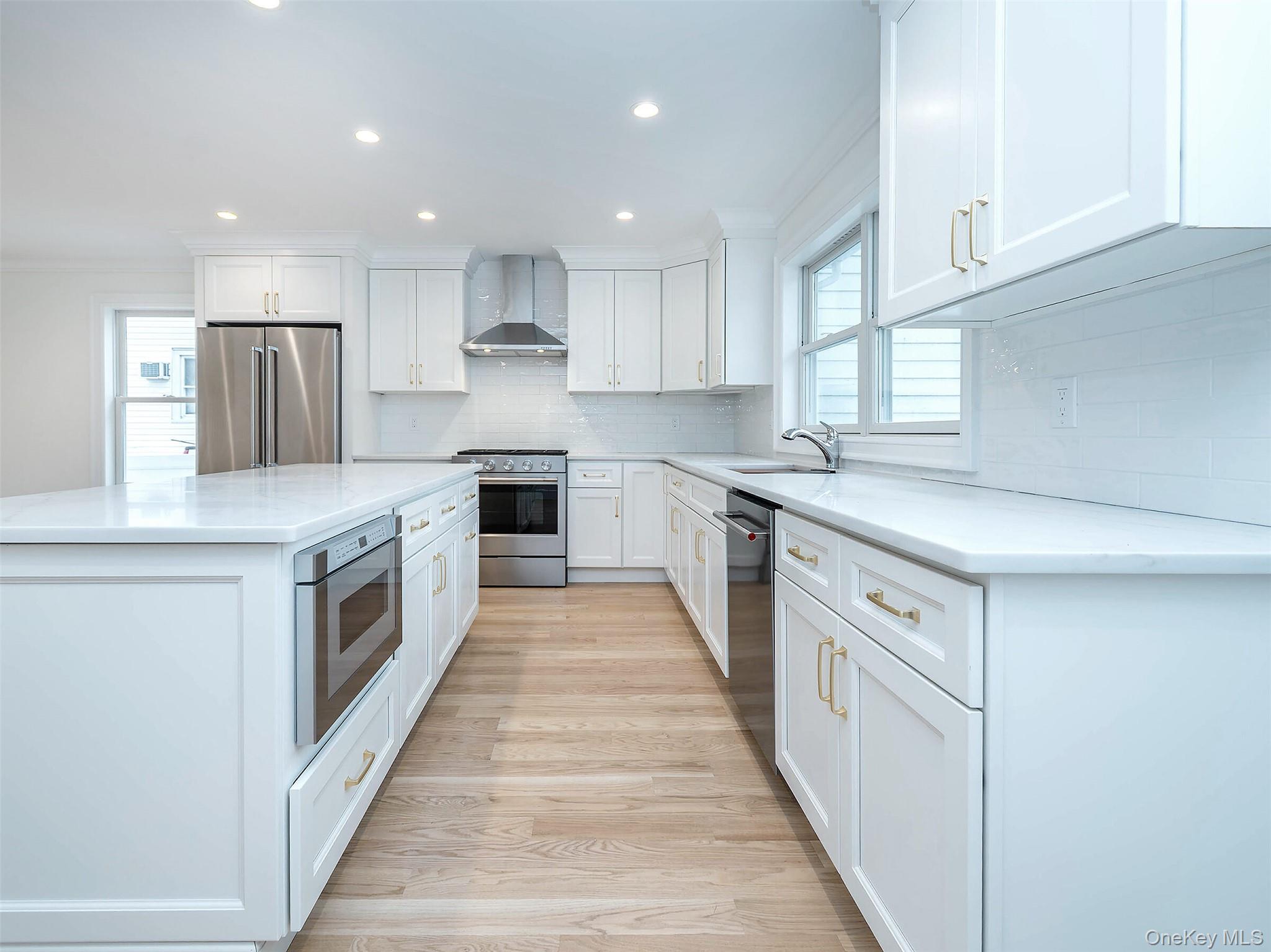 #10 photo, 35A Dunwood Road, מחוז נסאו Port Washington , NY 11050