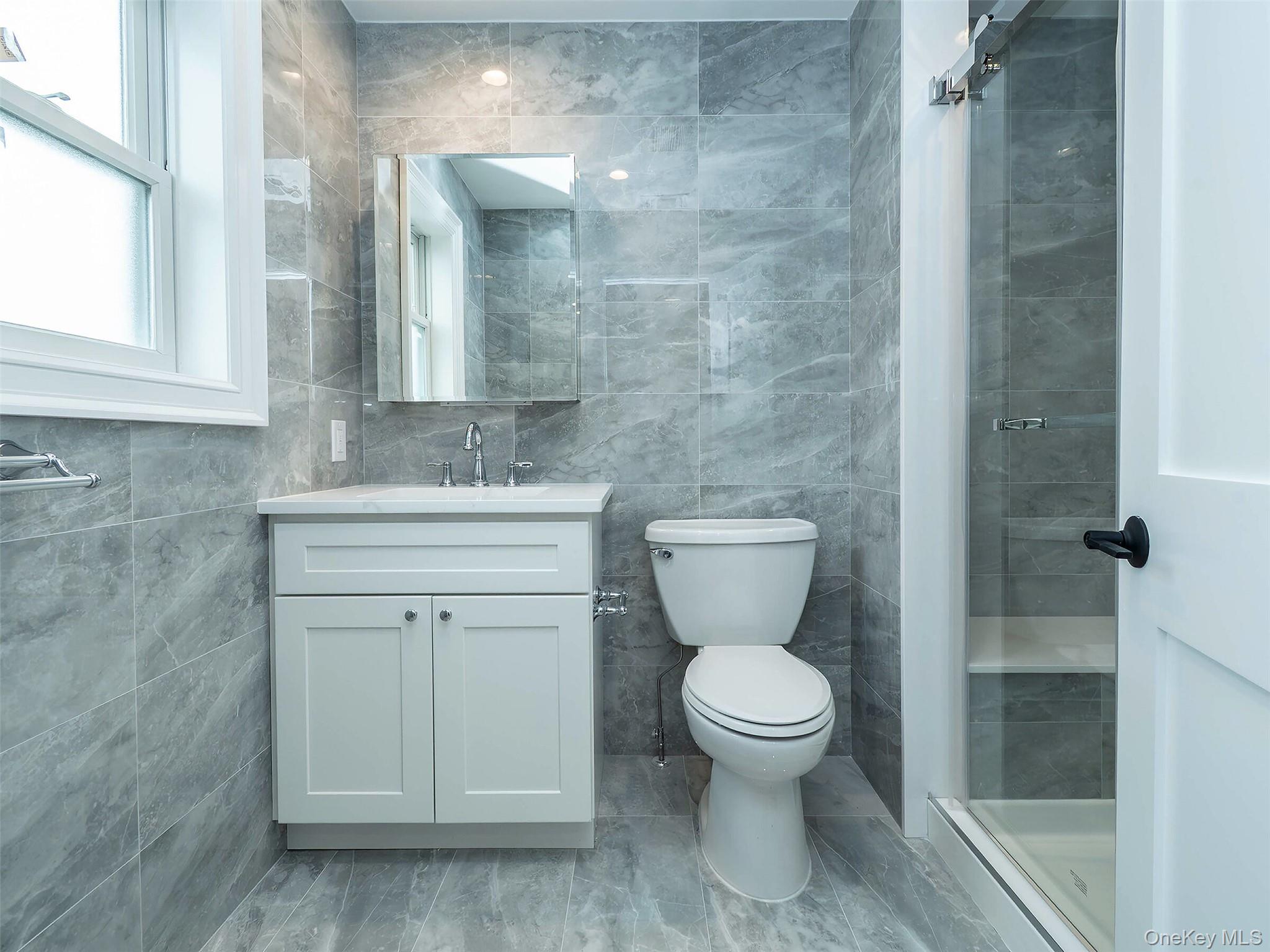 #19 photo, 35A Dunwood Road, מחוז נסאו Port Washington , NY 11050