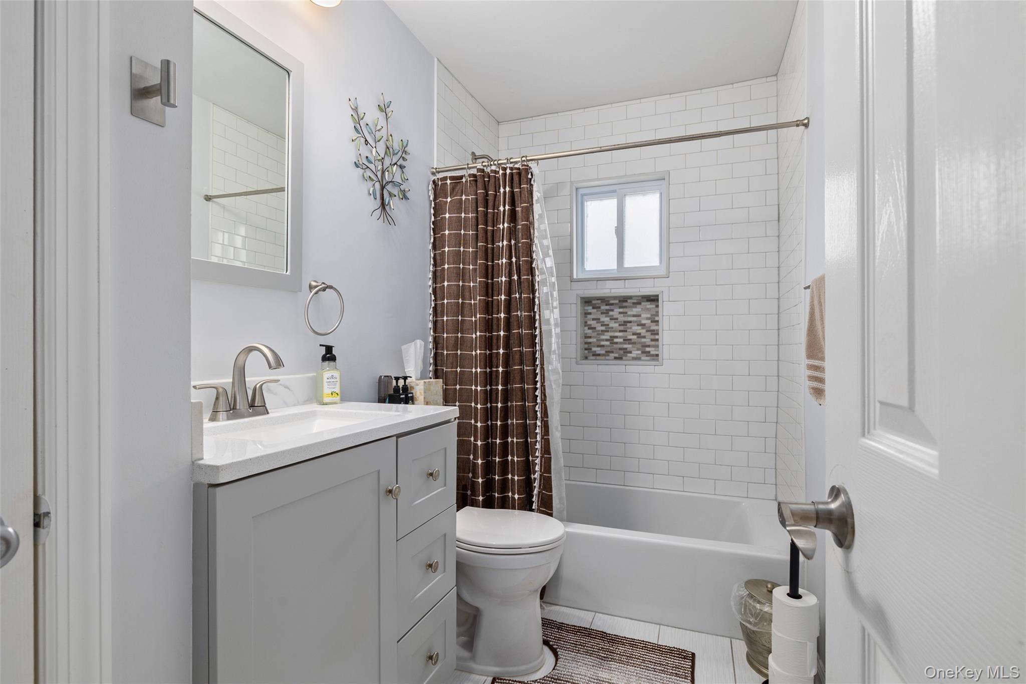 #13 photo, 1 Birch Haven Court, East Northport , NY 11731