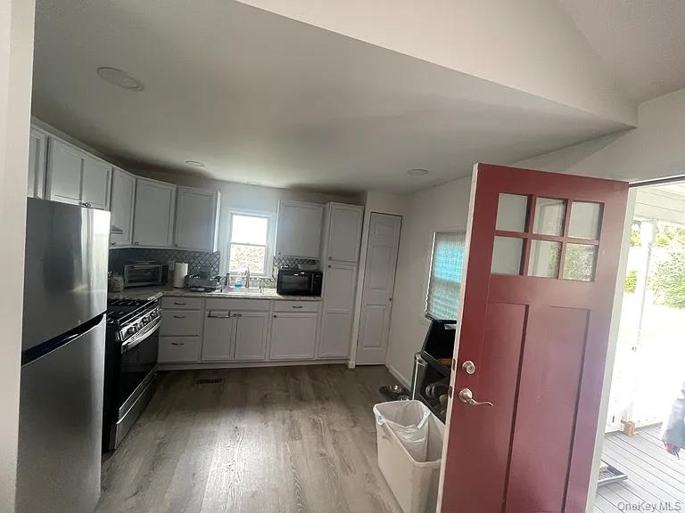 #2 photo, 8 Hideaway Lane, Marlboro , NY 12542