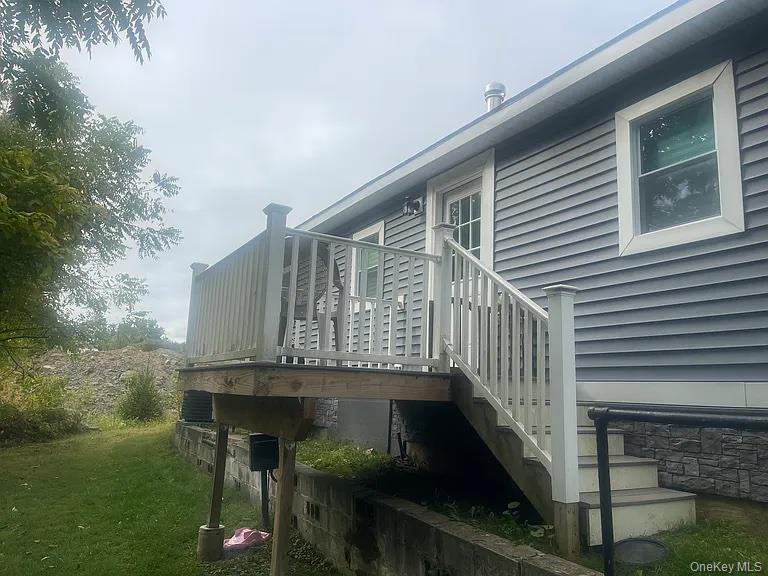 #6 photo, 8 Hideaway Lane, Marlboro , NY 12542