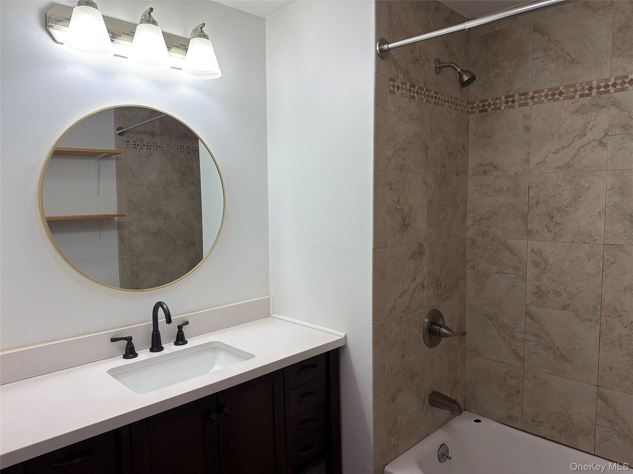 #7 photo, 8 Hideaway Lane, Marlboro , NY 12542