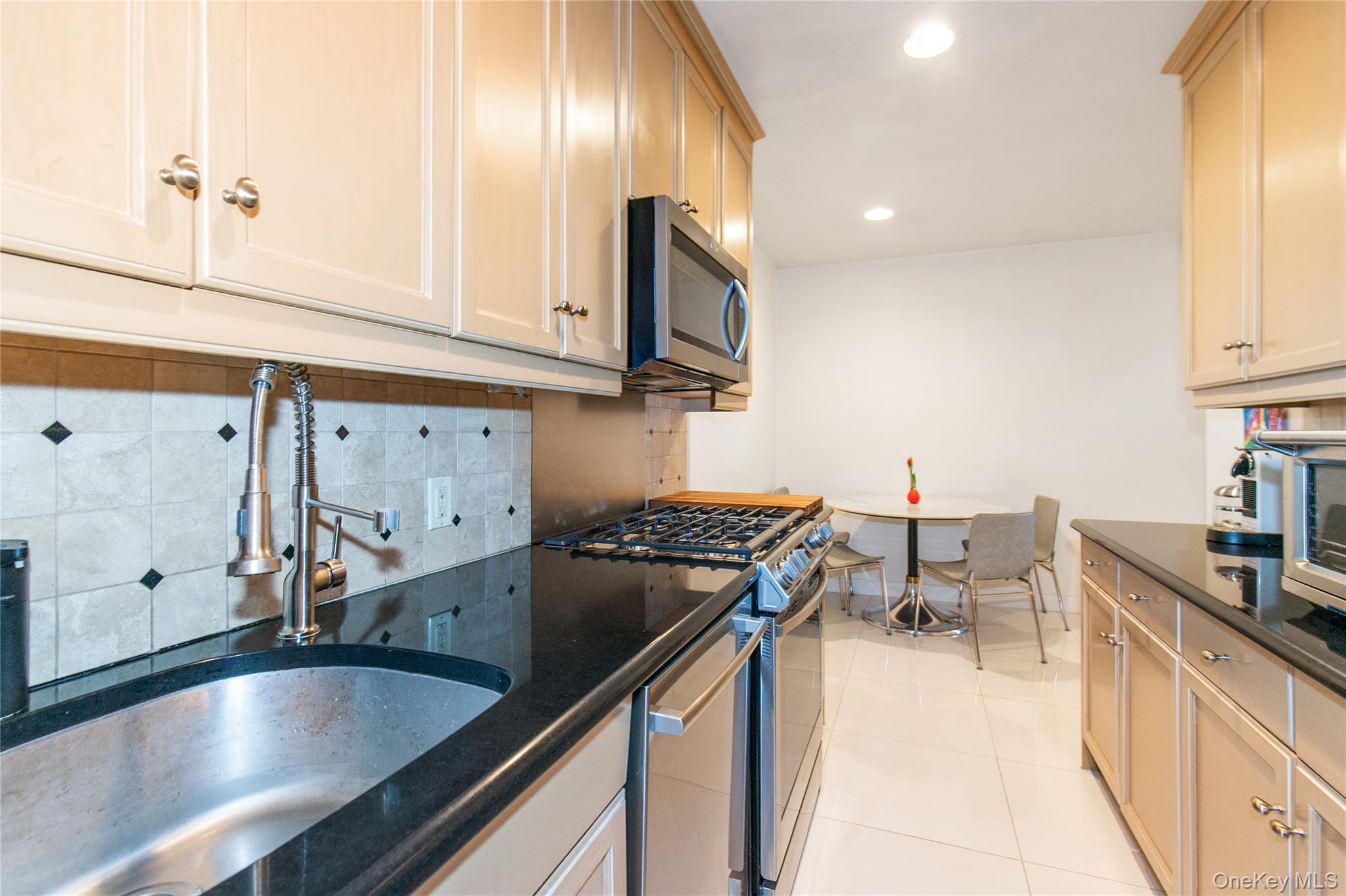 #12 photo, 90 SCHENCK Avenue, Great Neck , NY 11021