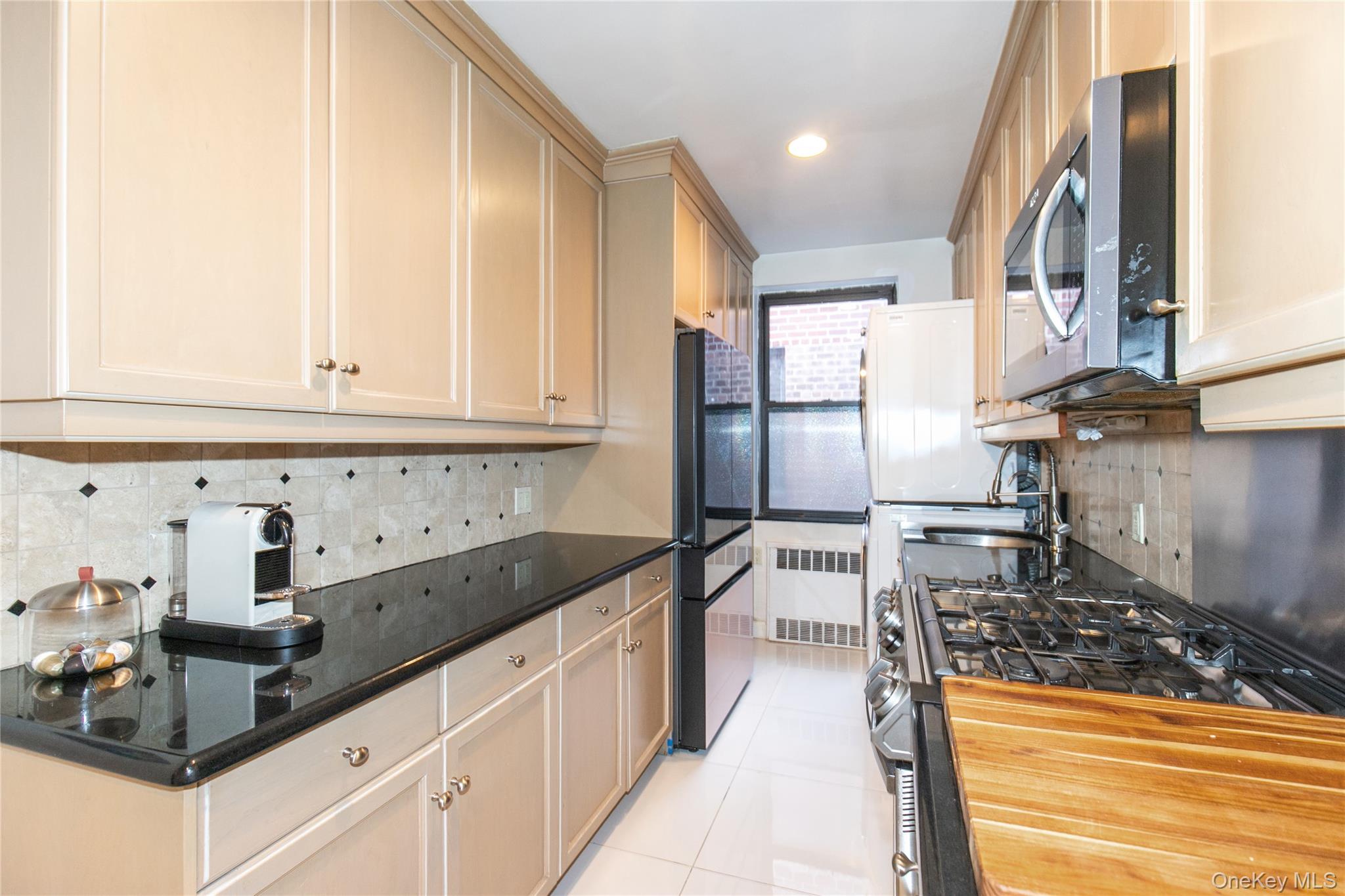 #13 photo, 90 SCHENCK Avenue, Great Neck , NY 11021