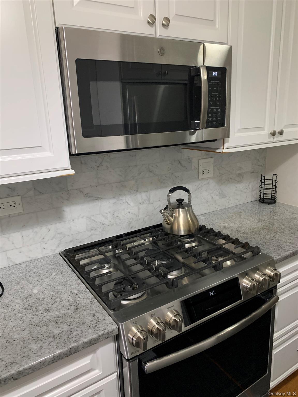 #5 photo, 269-10 Grand Central Parkway, كوينز Floral Park , NY 11005