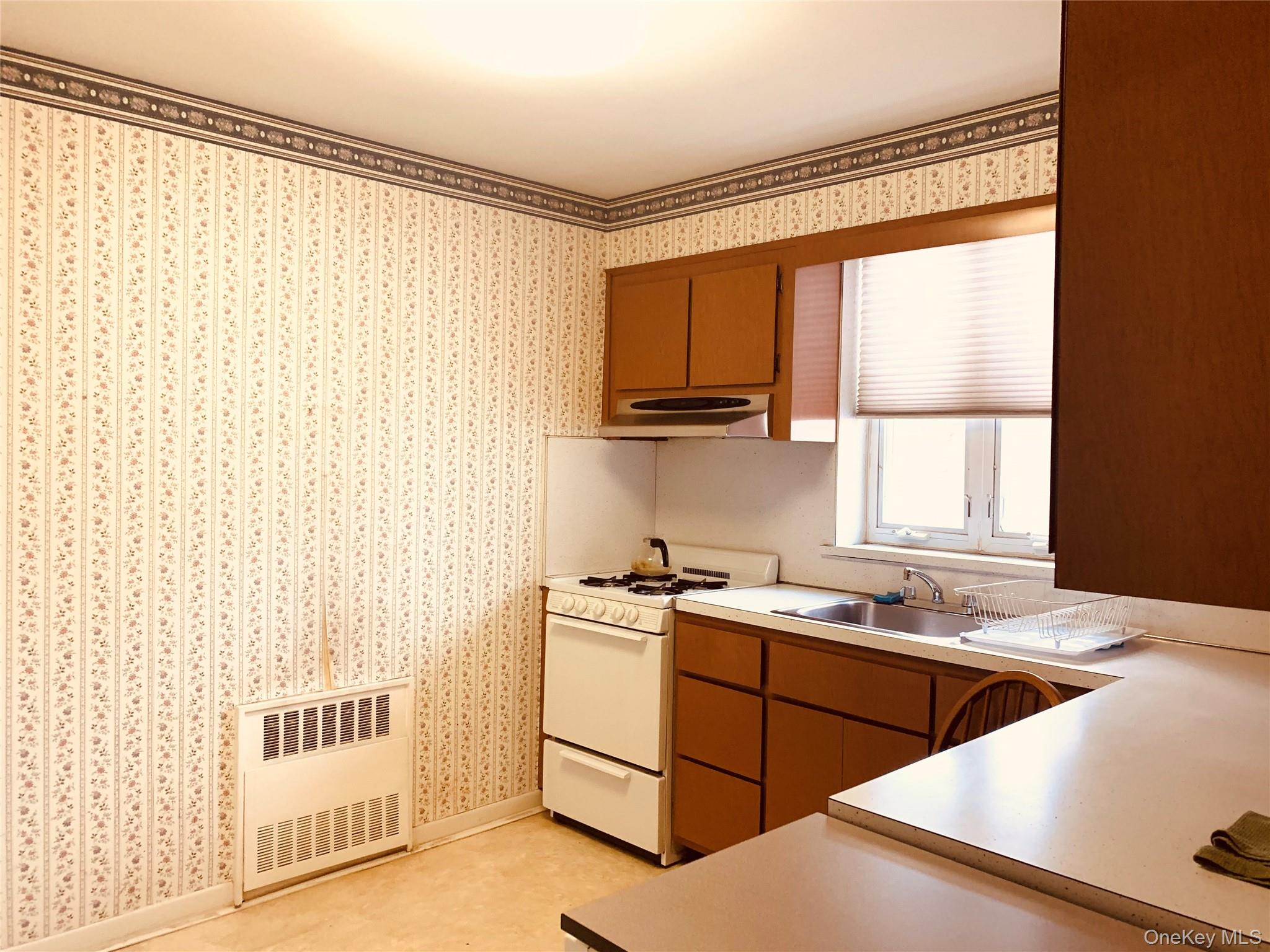 #5 photo, 106-20 50th Avenue, Corona , NY 11368