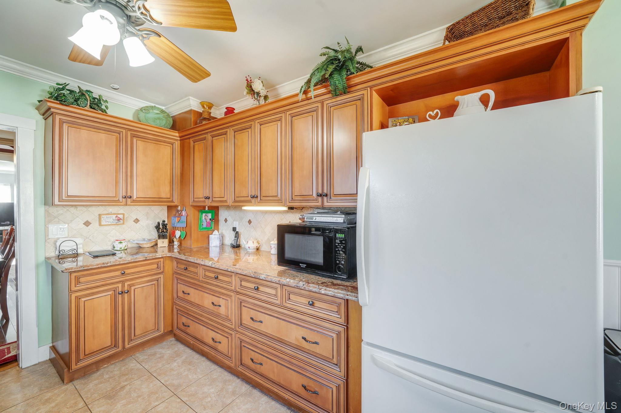 #12 photo, 4 W William Street, מחוז סאפוק Bay Shore , NY 11706