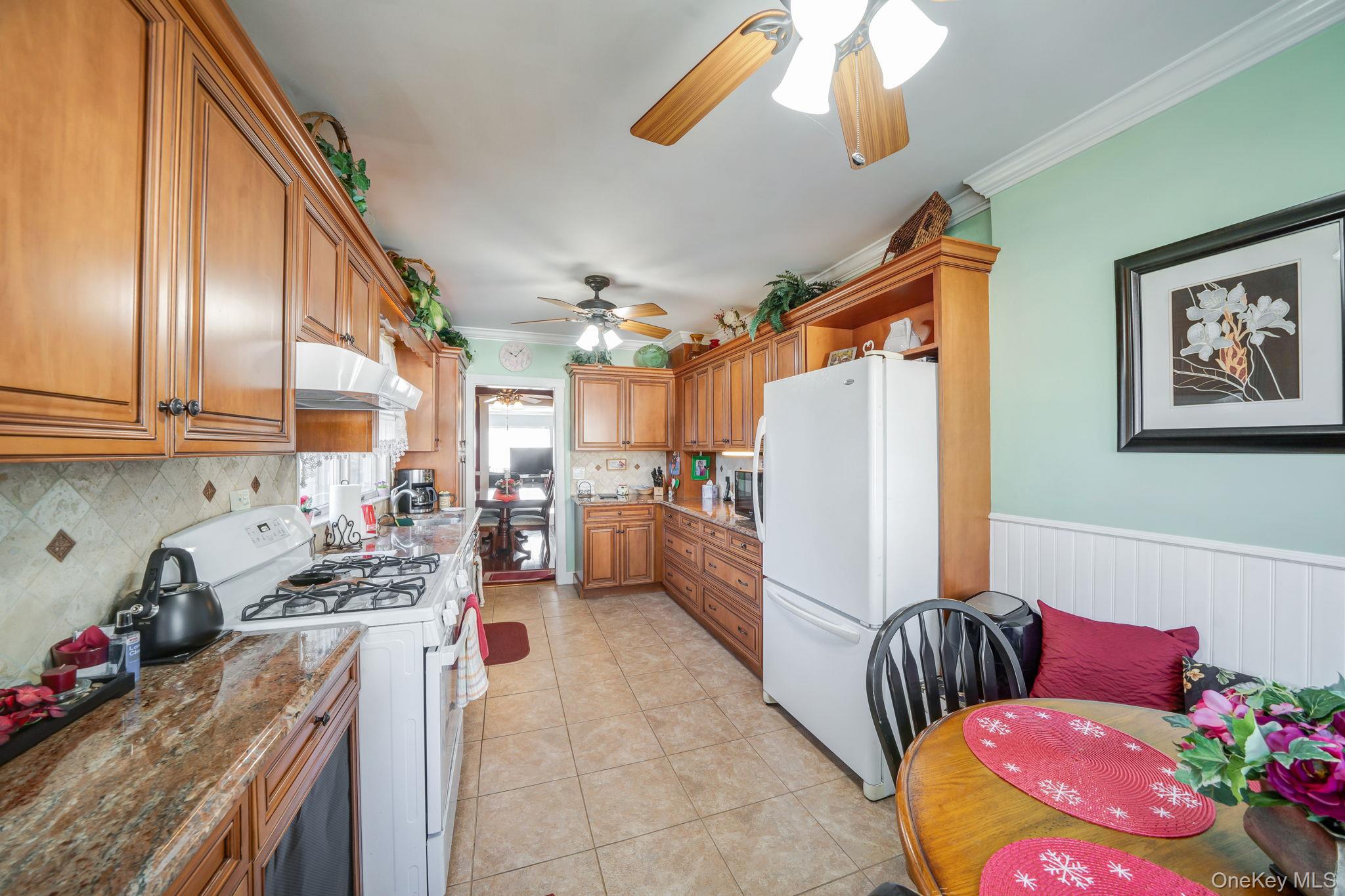 #14 photo, 4 W William Street, מחוז סאפוק Bay Shore , NY 11706