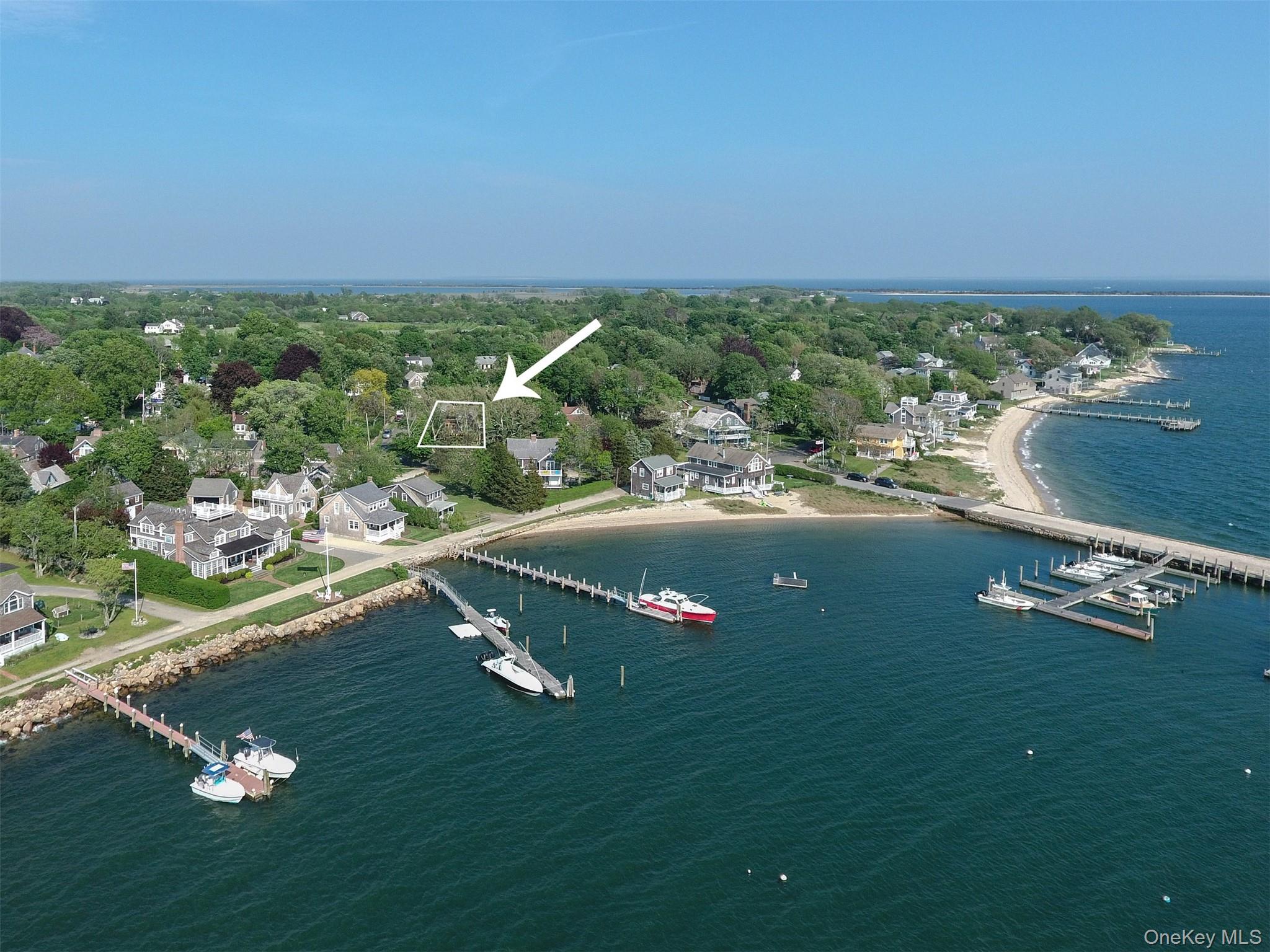 #18 photo, 1855 Village Lane, Orient , NY 11957