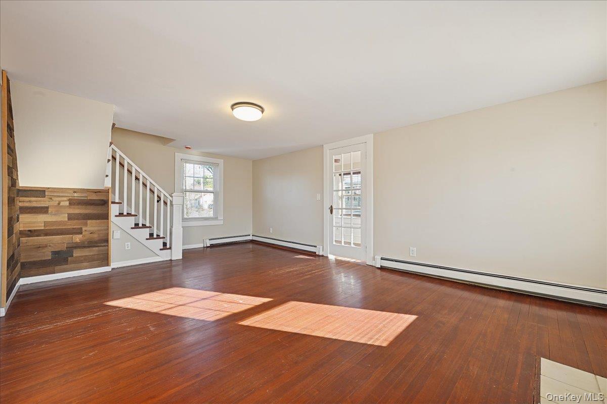 #6 photo, 94 Chapel Avenue, East Patchogue , NY 11772