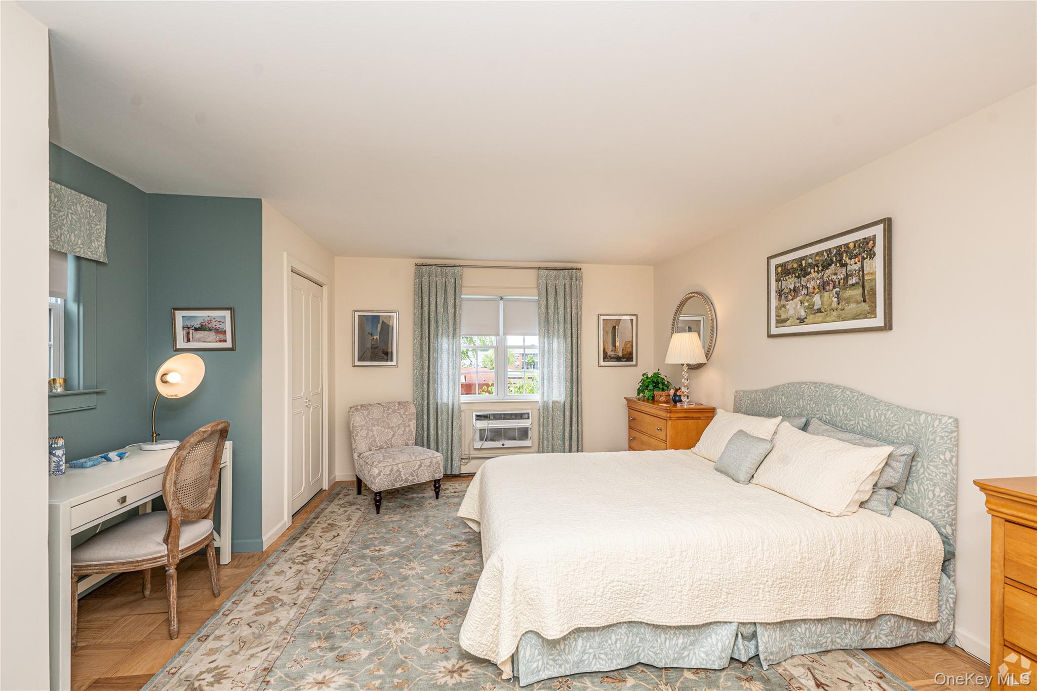 #3 photo, 118 Captains Drive, West Babylon , NY 11704