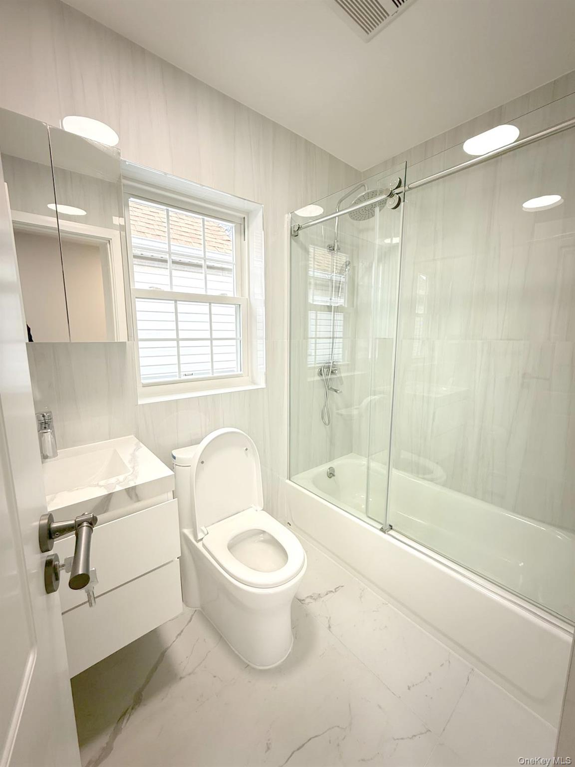 #11 photo, 111-47 133rd Street, South Ozone Park , NY 11420