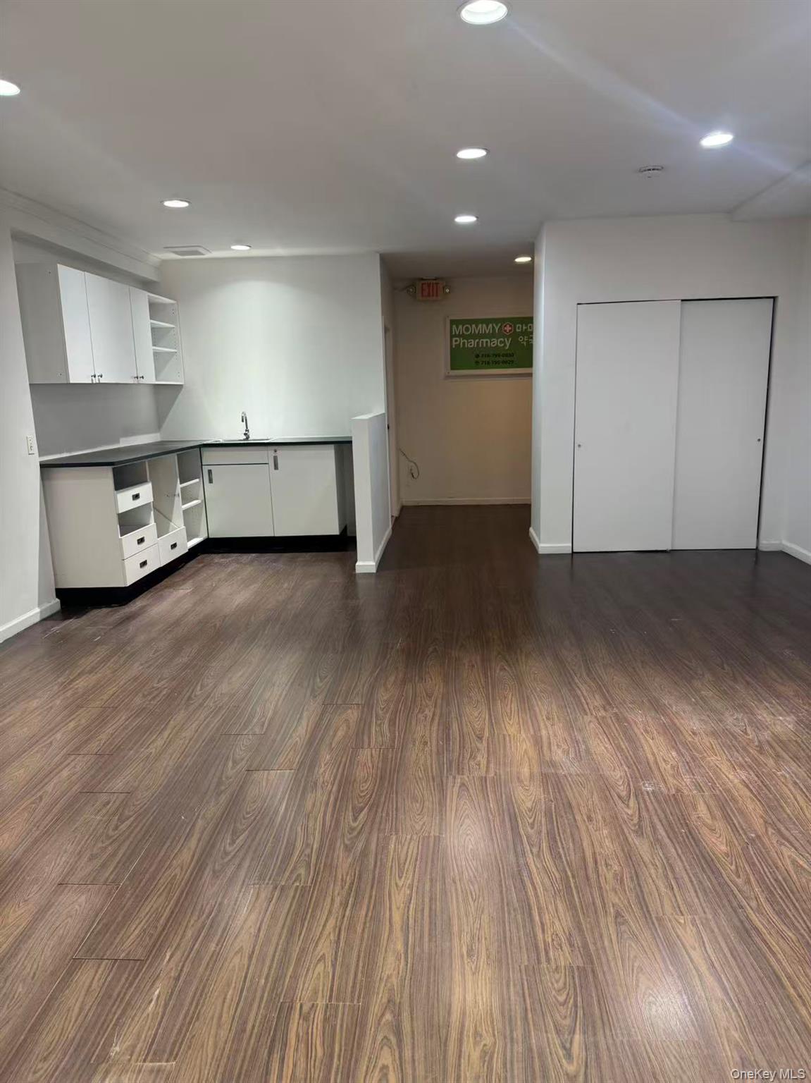 #4 photo, 43-53 162 Street, फ्लशिंग Flushing , NY 11358