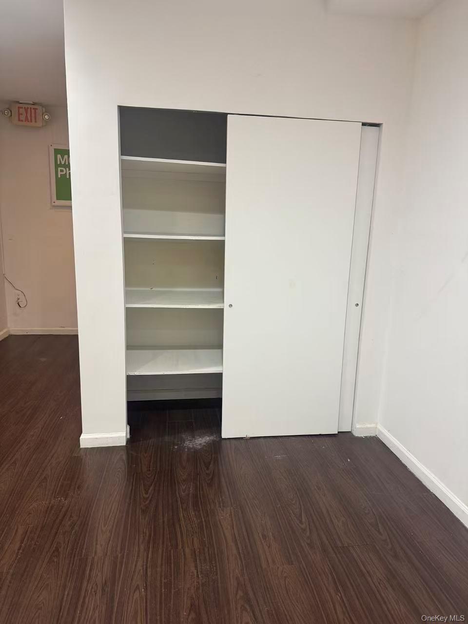 #8 photo, 43-53 162 Street, फ्लशिंग Flushing , NY 11358