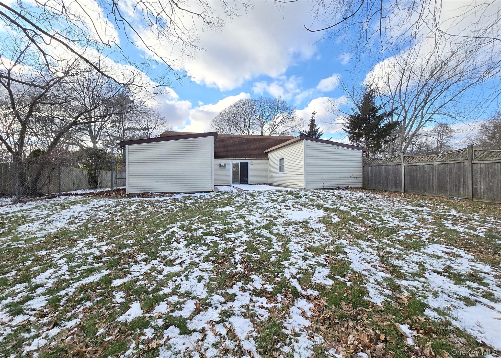 #17 photo, 2 Coed Lane, Farmingville , NY 11738