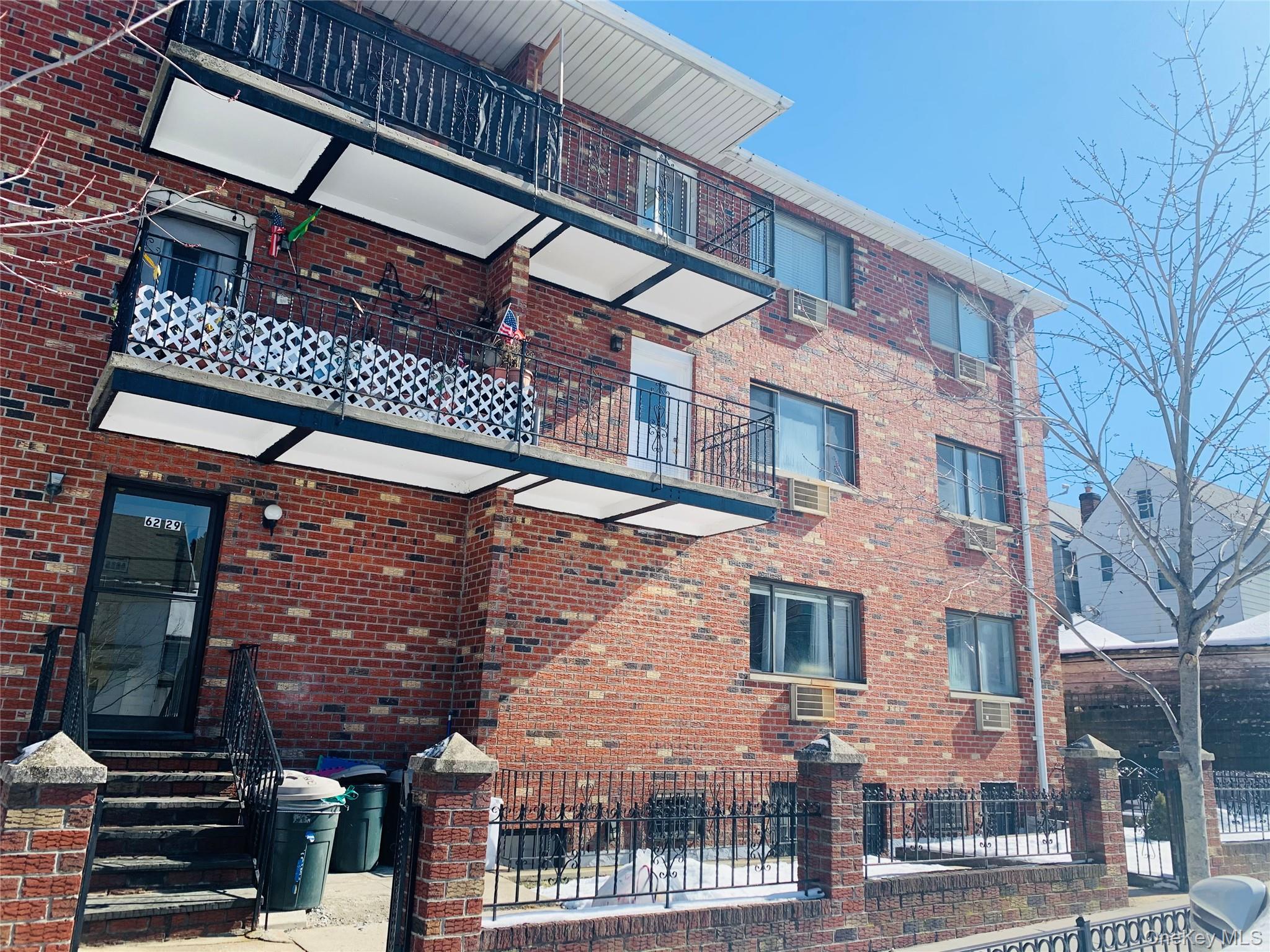 #3 photo, 6229 102nd Street, फॉरेस्ट हिल्स Forest Hills , NY 11374