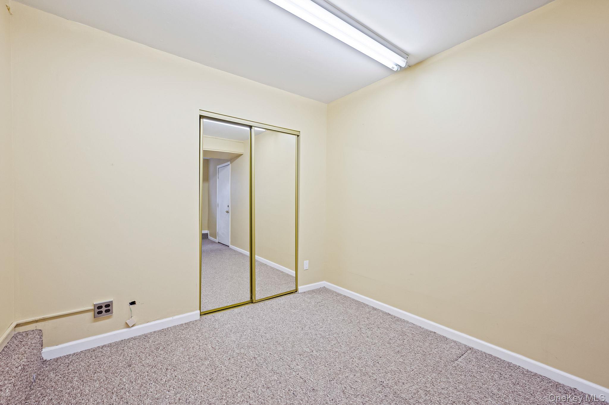 #10 photo, 18 Roslyn Court, East Patchogue , NY 11772