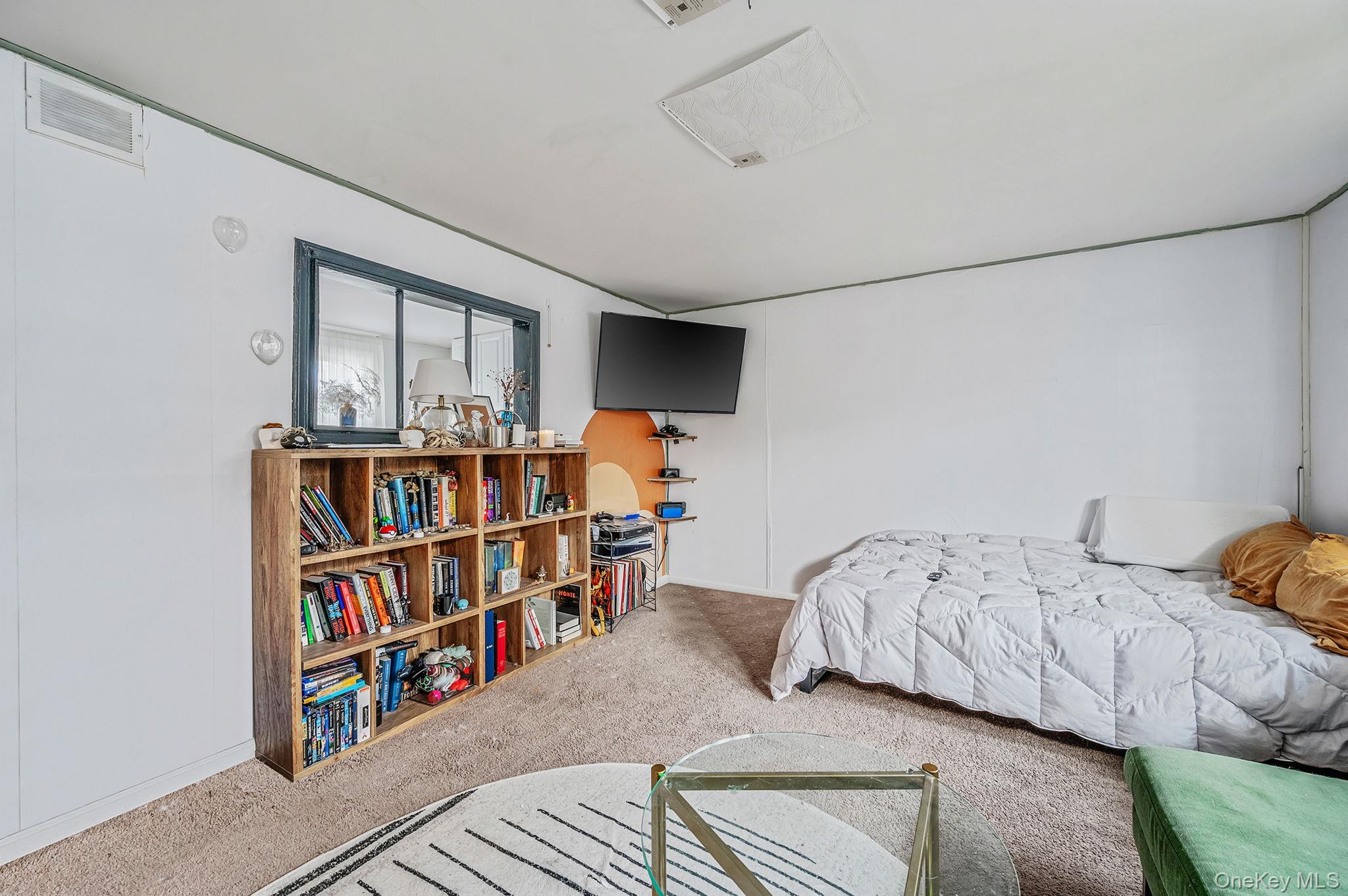 #12 photo, 18 Roslyn Court, East Patchogue , NY 11772