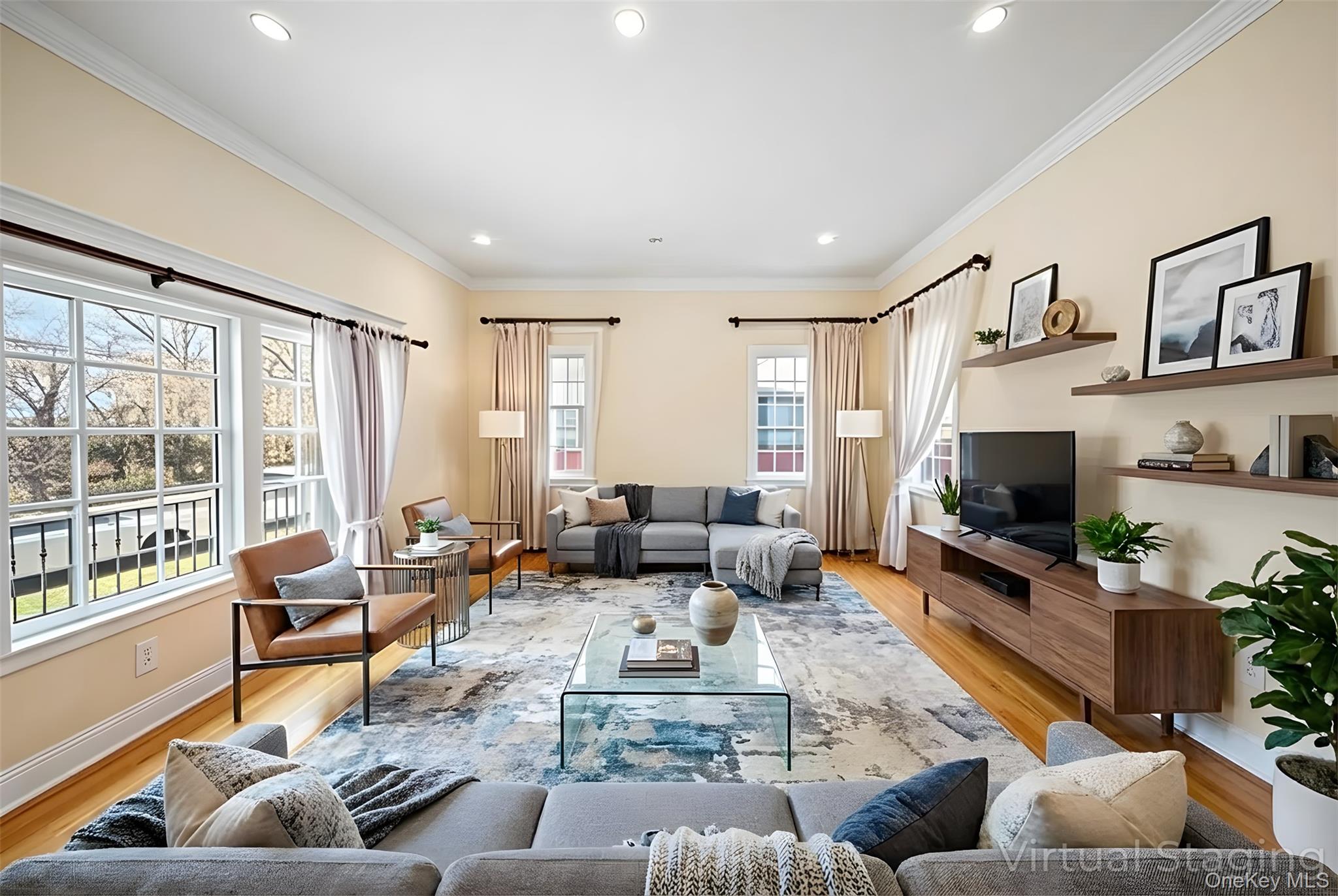 #5 photo, 66-19 Commonwealth Boulevard, Little Neck , NY 11362