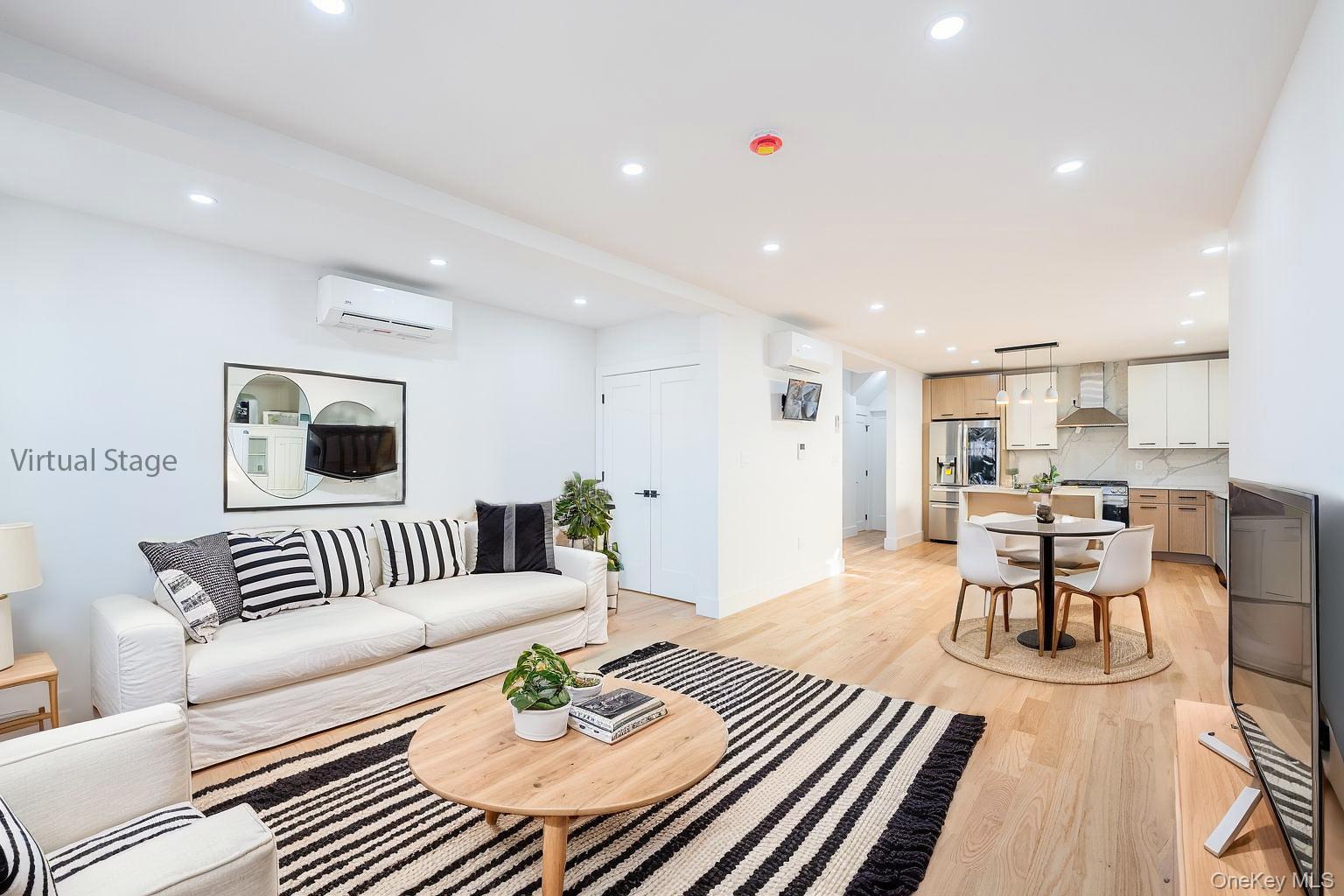 #5 photo, 77-10 162nd Street, Flushing , NY 11366