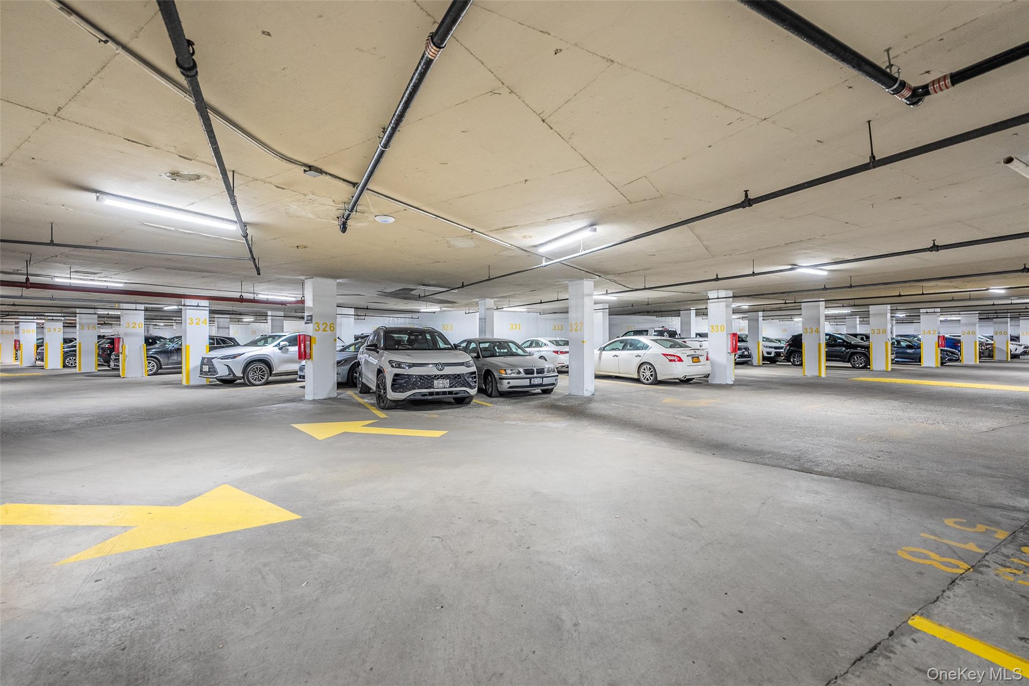 #4 photo, 1 Bay Club Drive, बेसाइड Bayside , NY 11360