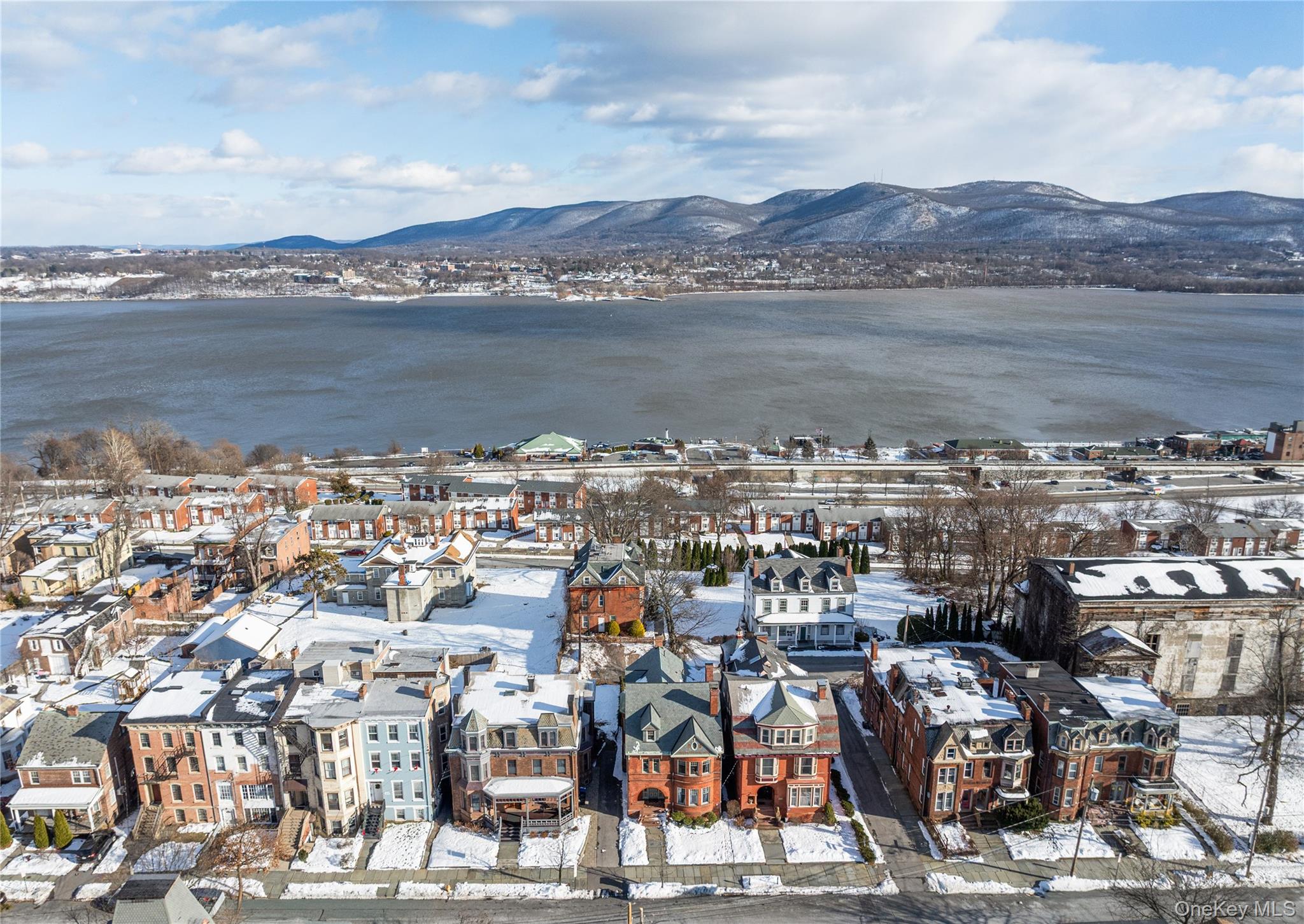 #2 photo, 164 Grand Street, Newburgh , NY 12550