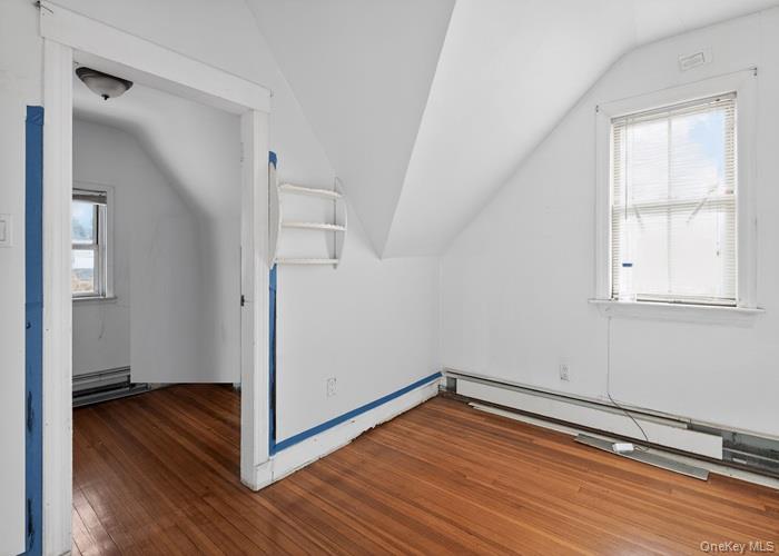 #17 photo, 40 MCLAUGHLIN Street, Staten Island , NY 10305