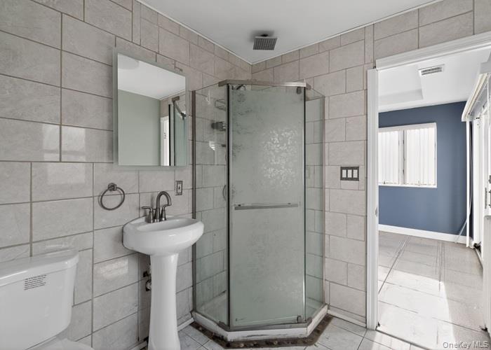 #18 photo, 40 MCLAUGHLIN Street, Staten Island , NY 10305