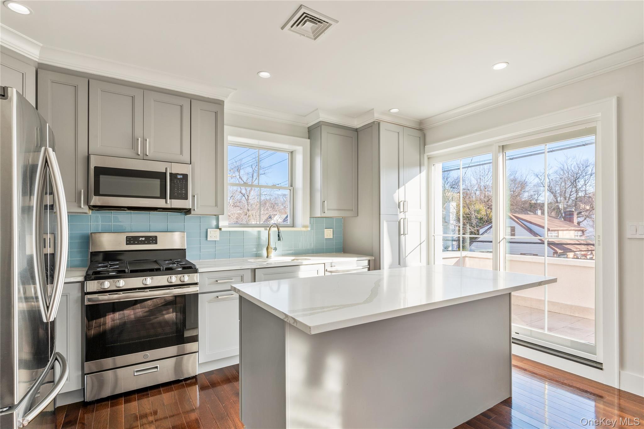 #5 photo, 385 Midland Avenue, Rye , NY 10580