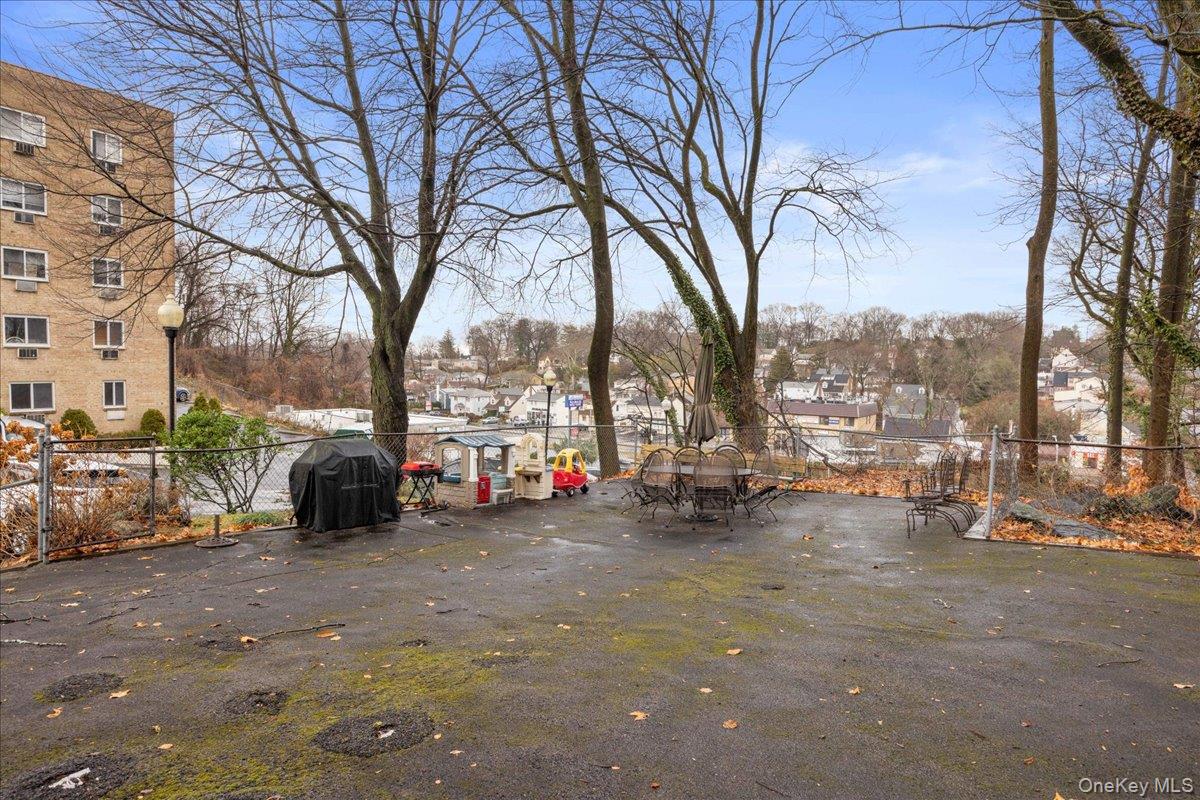 #18 photo, 2035 Central Park Avenue, Yonkers , NY 10710