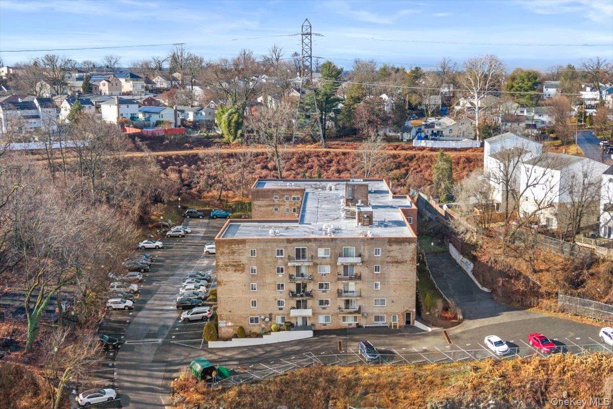 #19 photo, 2035 Central Park Avenue, Yonkers , NY 10710