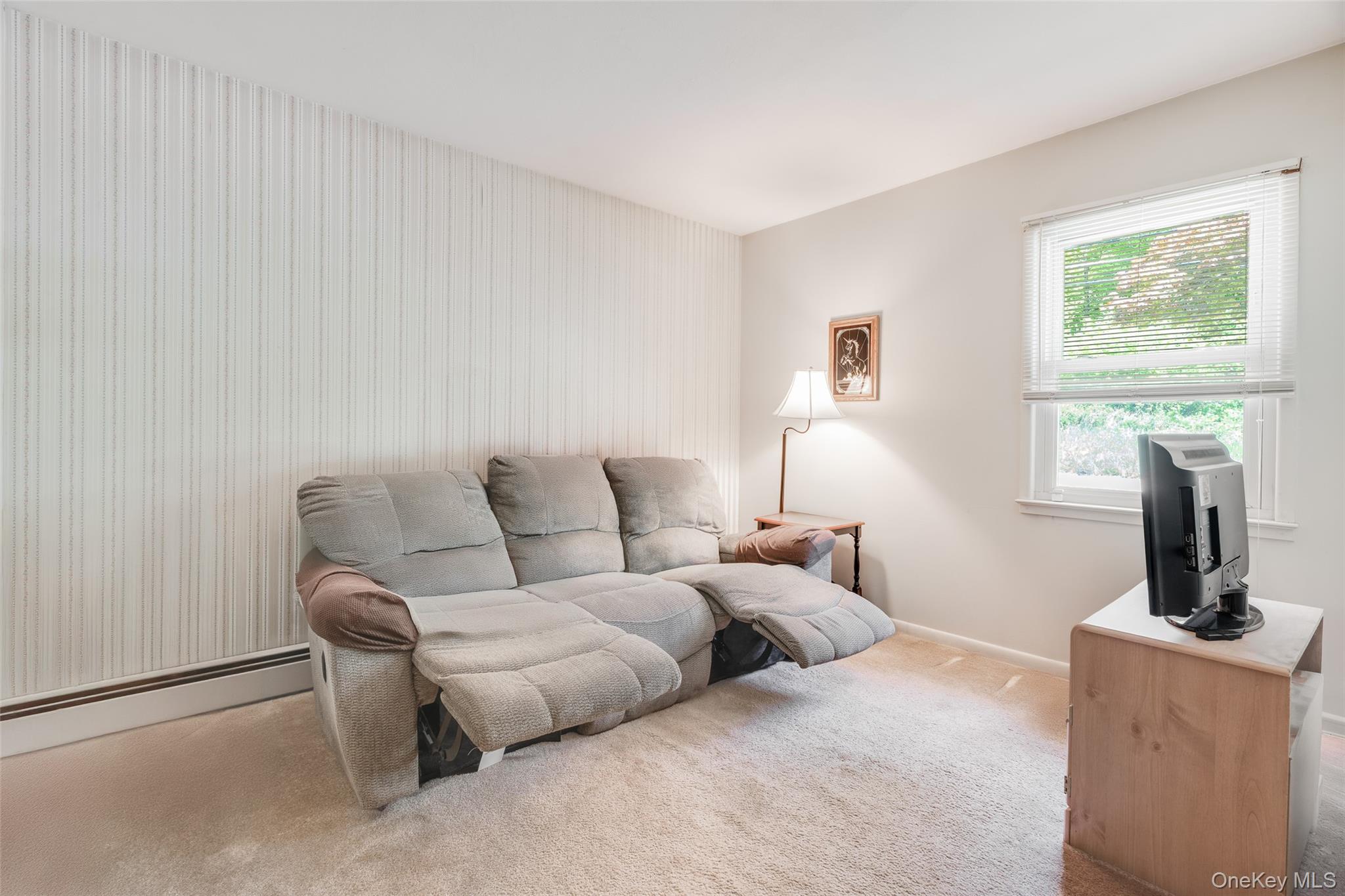 #16 photo, 141 South Avenue, 뉴욕주 Beacon , NY 12508