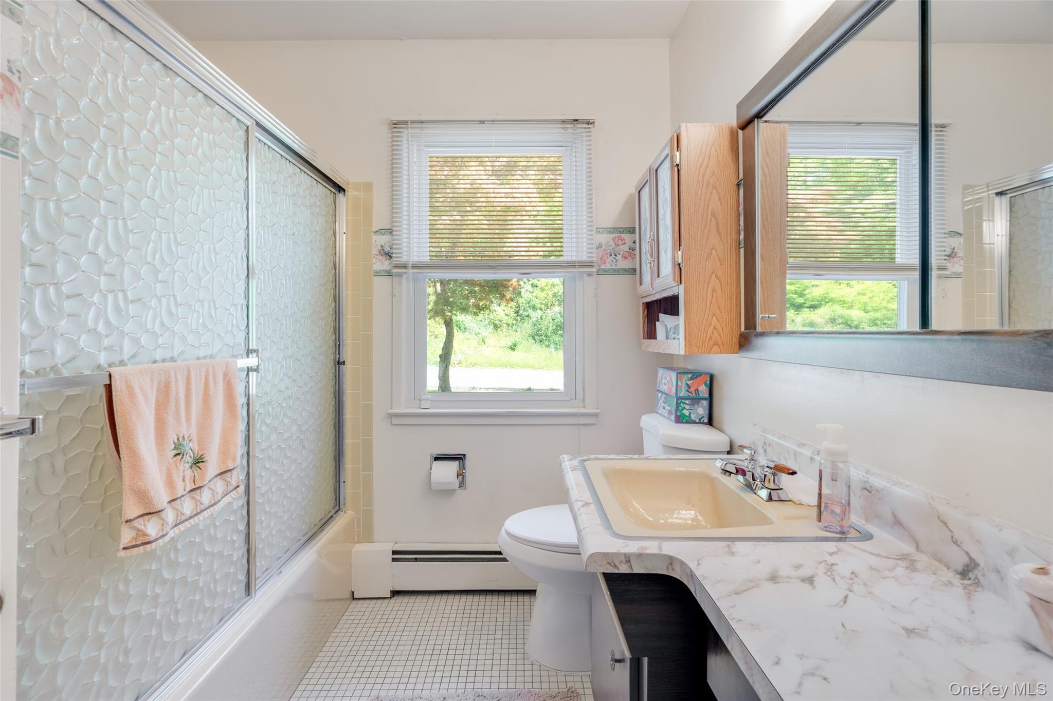 #17 photo, 141 South Avenue, 뉴욕주 Beacon , NY 12508