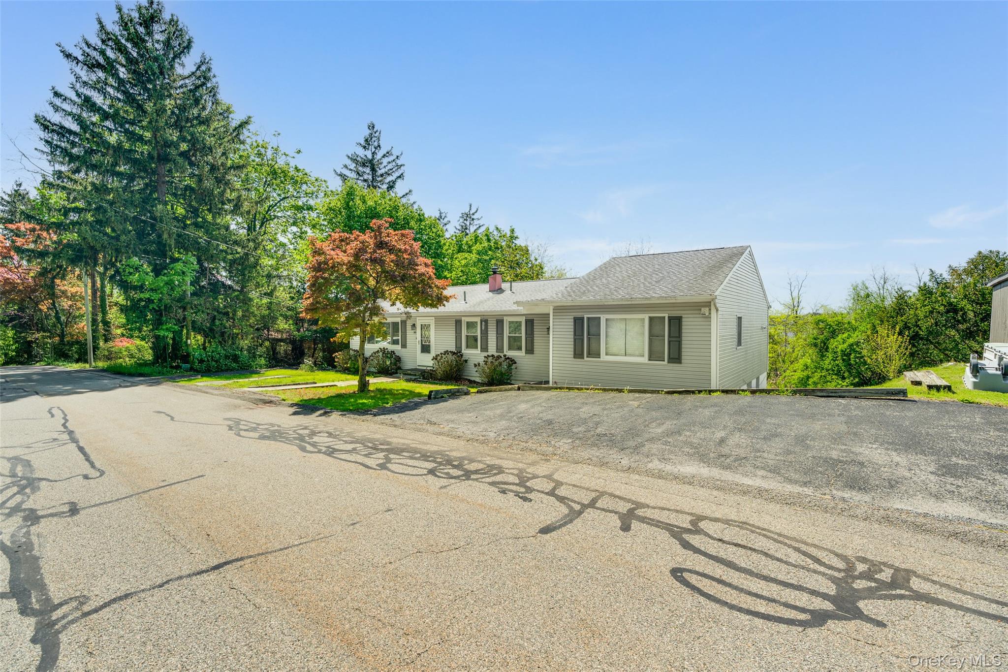 #4 photo, 141 South Avenue, 뉴욕주 Beacon , NY 12508